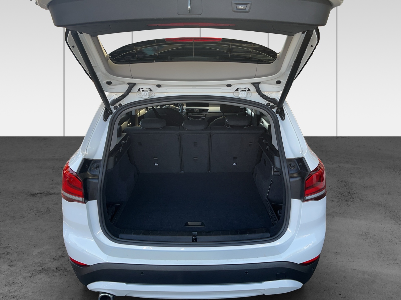 BMW X1 xDrive 25e Steptronic-image-12