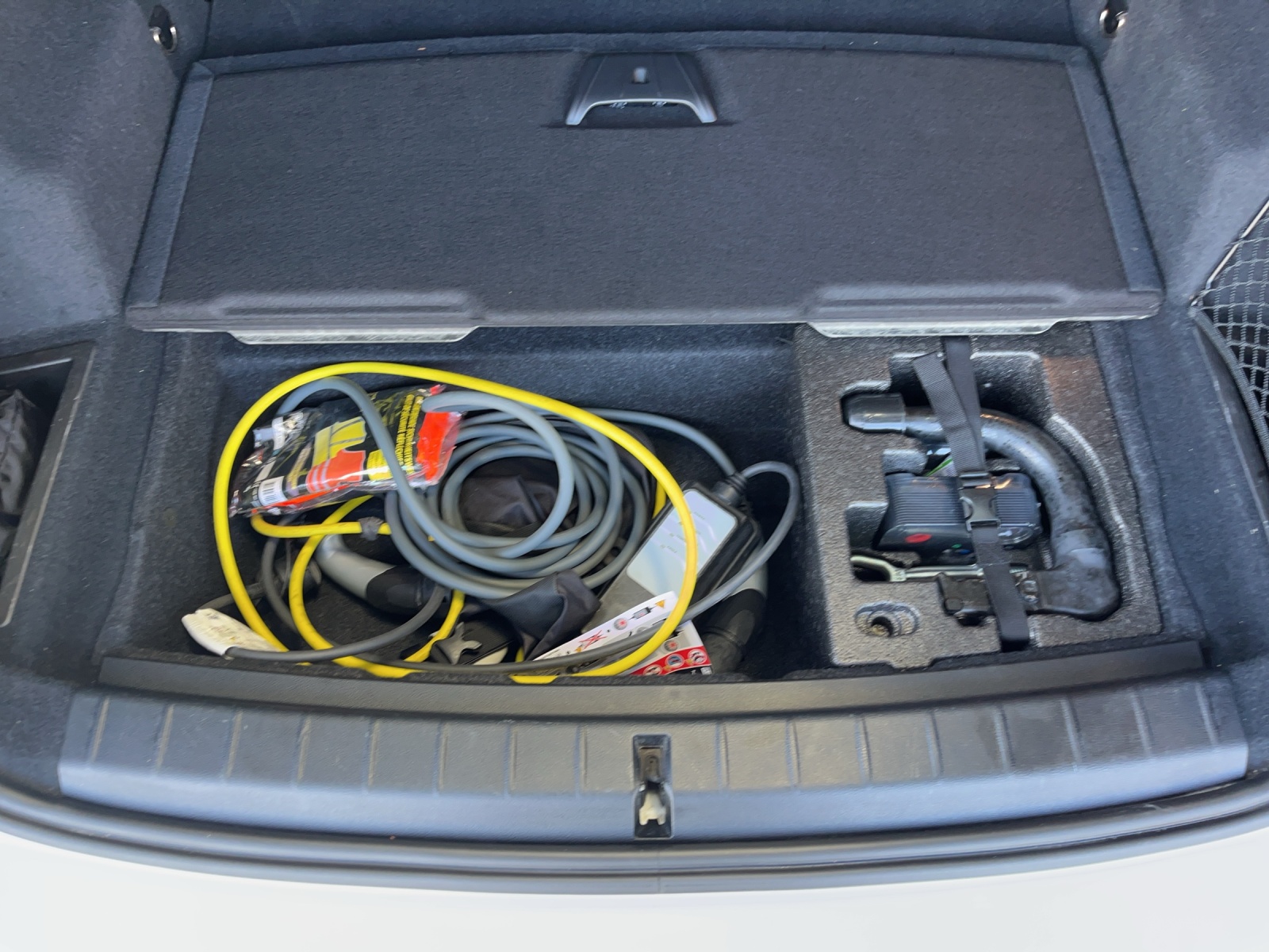 BMW X1 xDrive 25e Steptronic-image-11