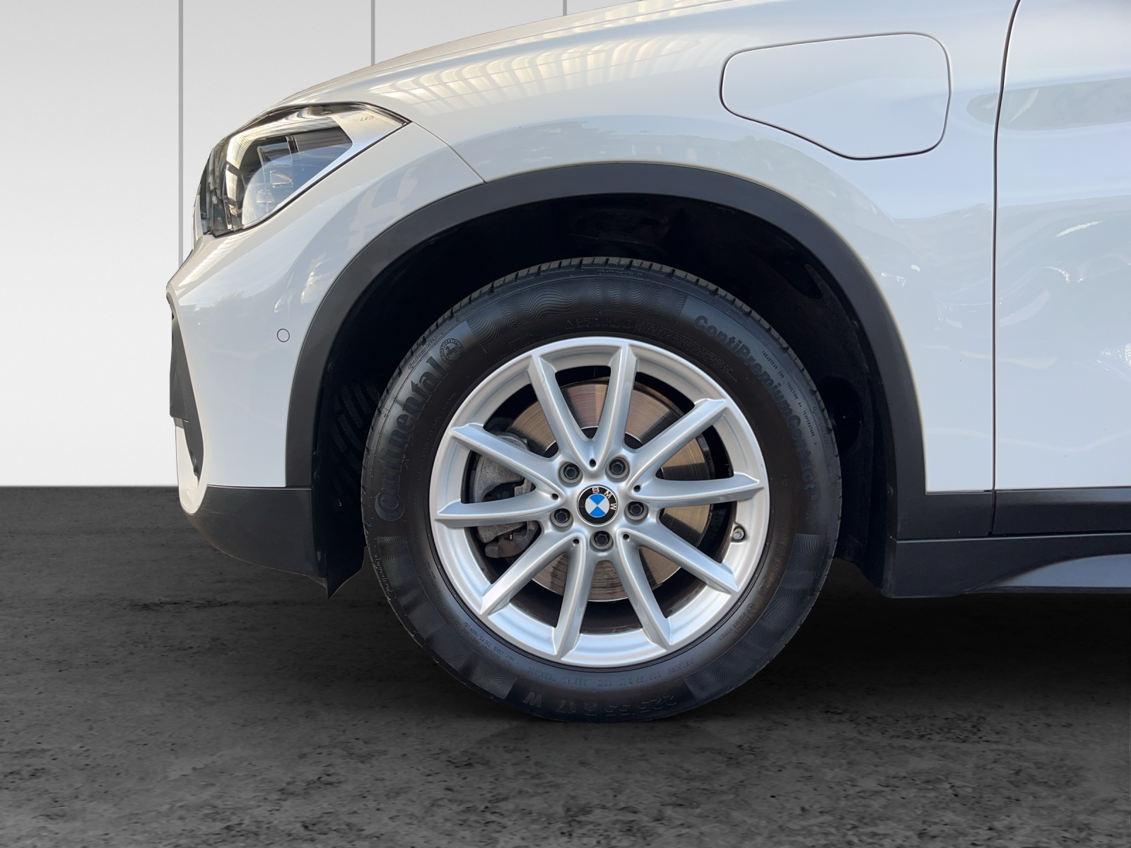 BMW X1 xDrive 25e Steptronic-image-13
