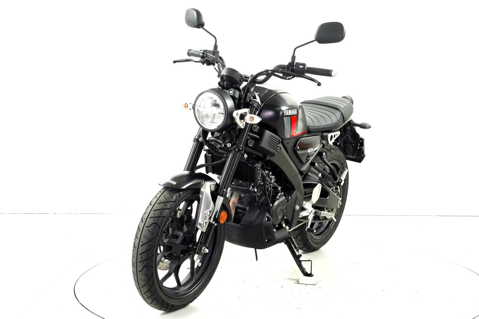 YAMAHA XSR 125 ABS-showroom-element-2