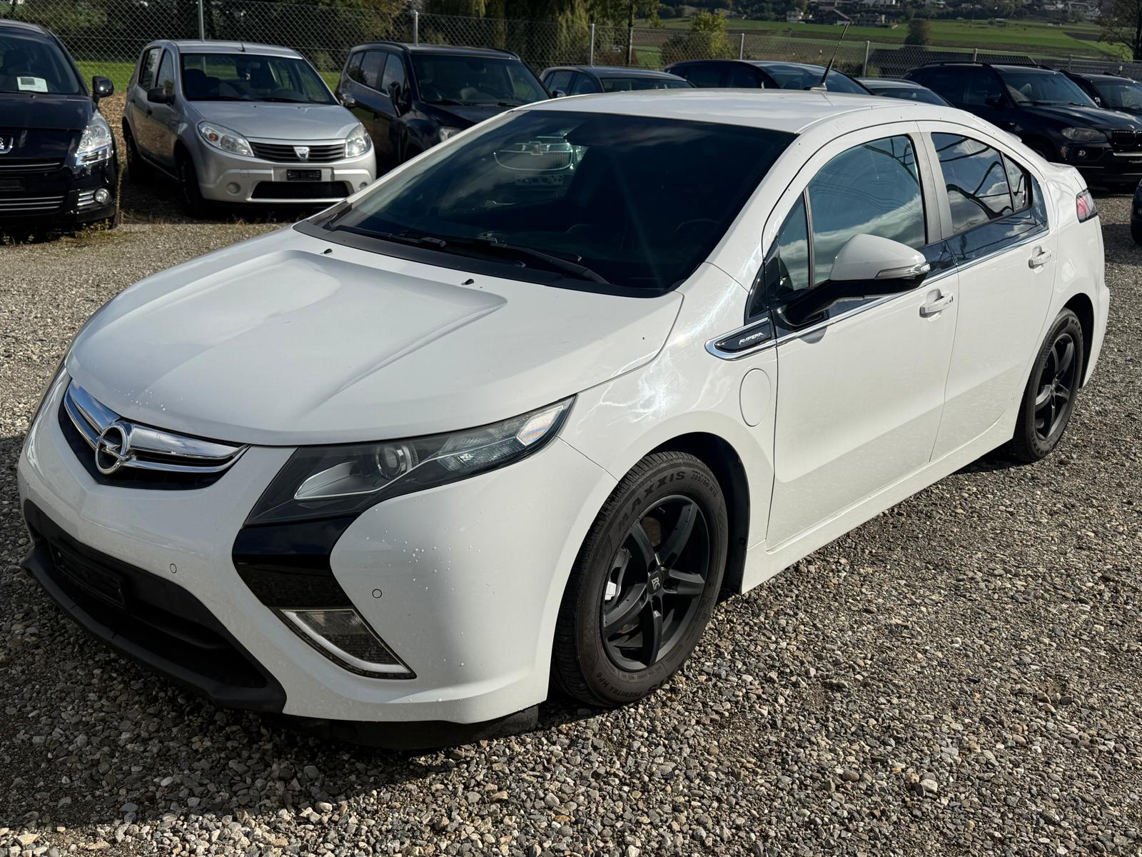 OPEL Ampera E-REV-image-1