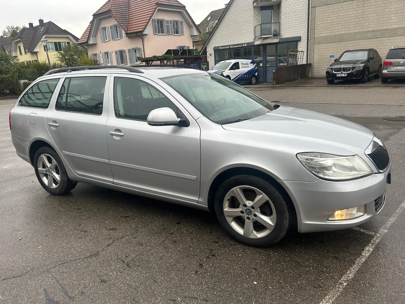 SKODA Octavia Combi 2.0 TDI Elegance 4x4 DSG-image-0