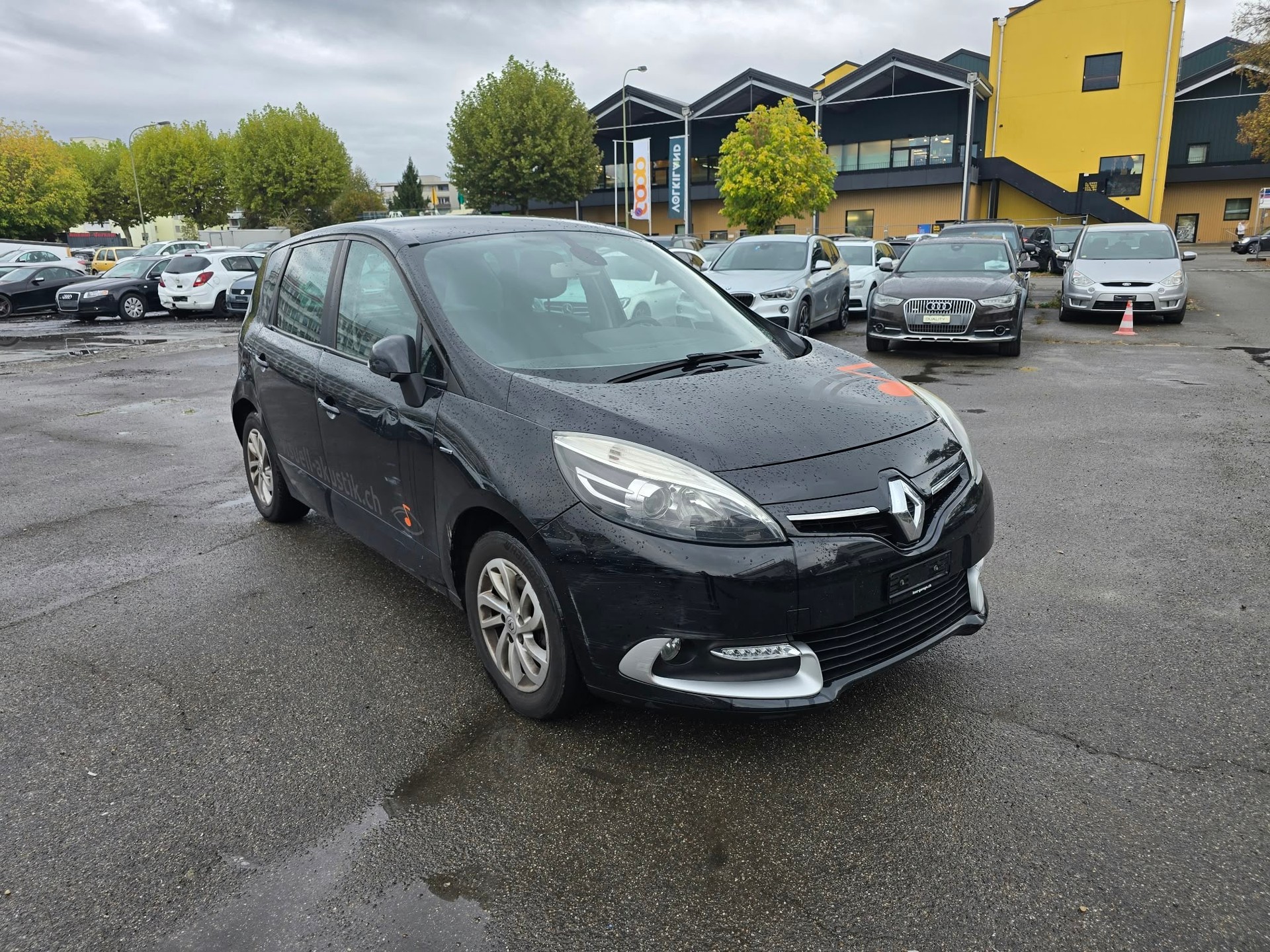 RENAULT Scénic 1.5 dCi Bose EDC-image-2