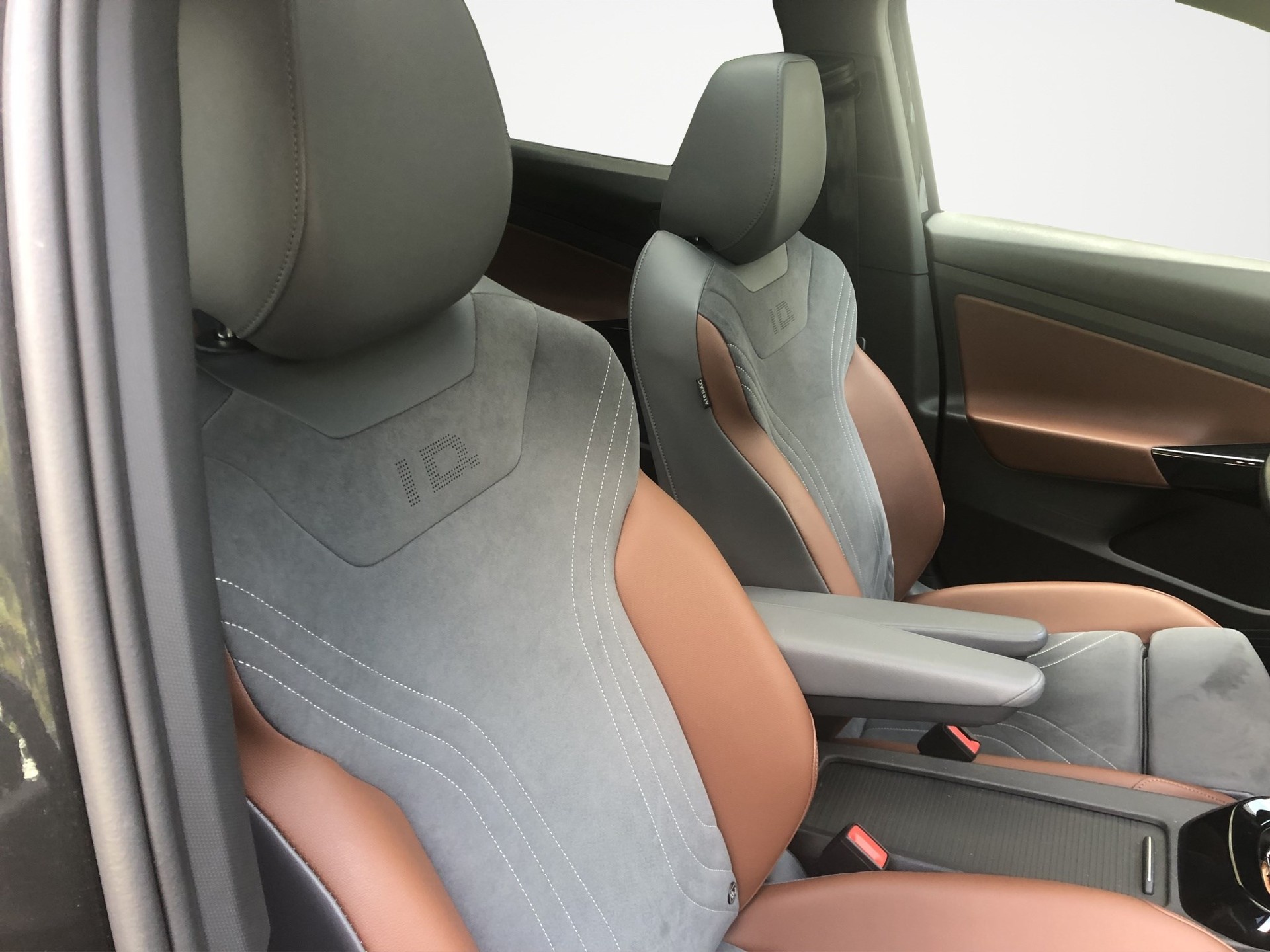 VW ID.4 Pro Performance 77 kWh 1ST Max-image-5