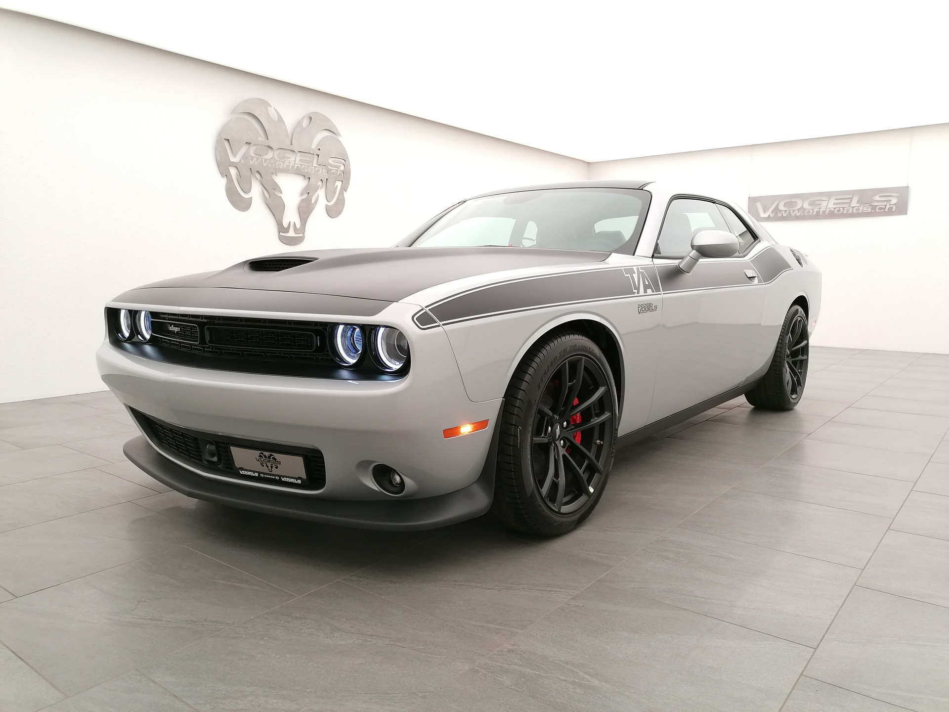 DODGE Challenger T/A 5.7-image-0