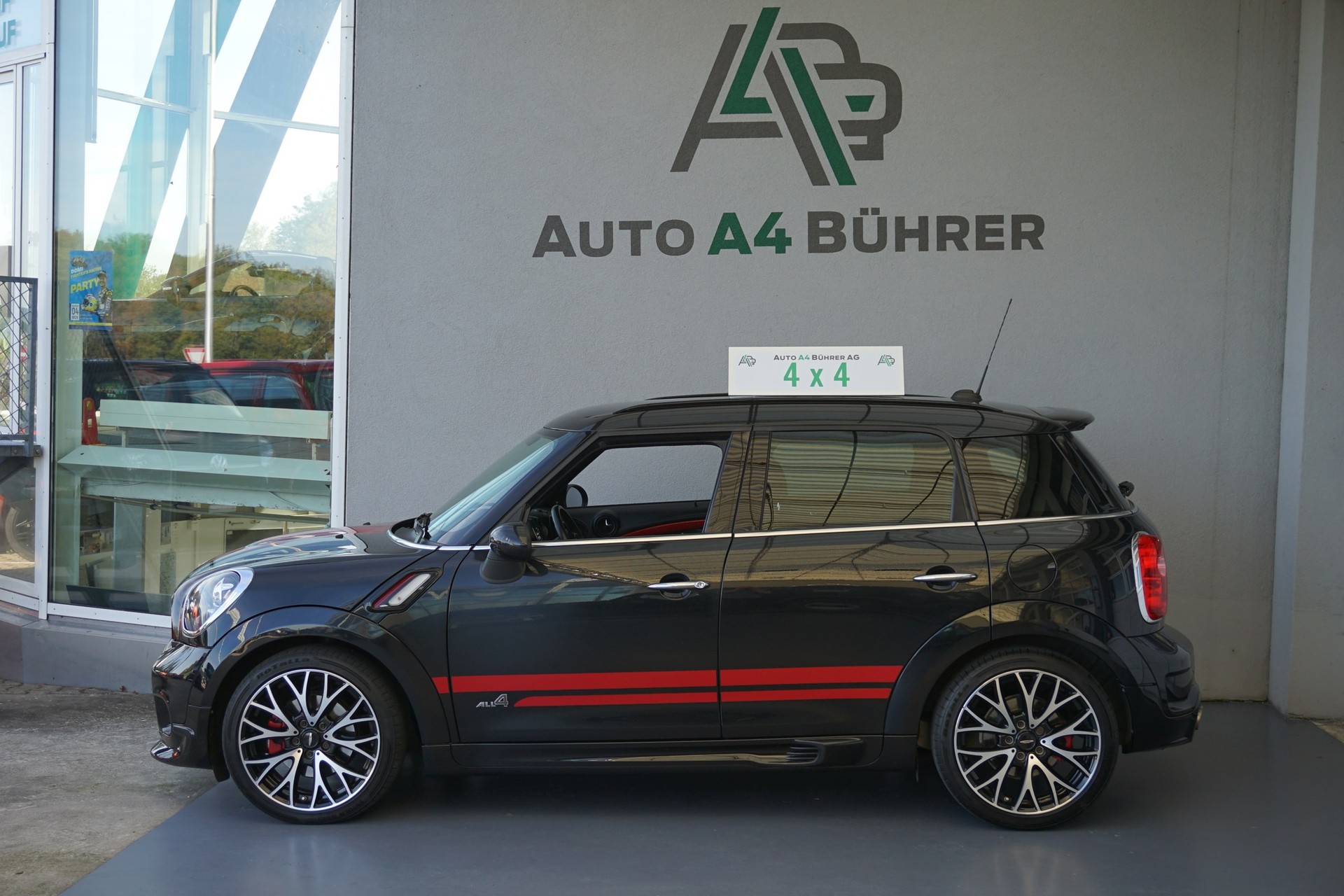 MINI Countryman JCW ALL4-image-0