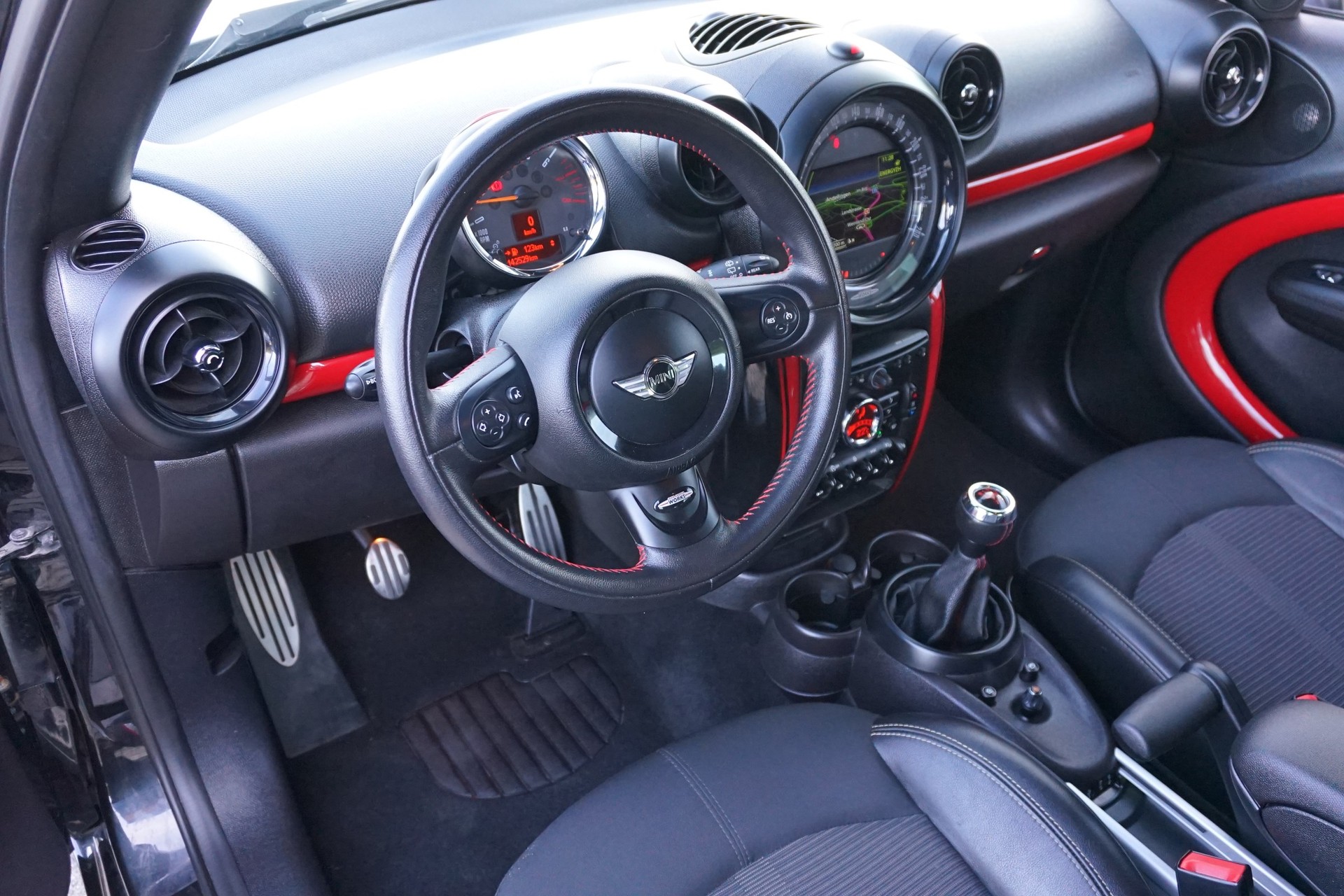 MINI Countryman JCW ALL4-image-13