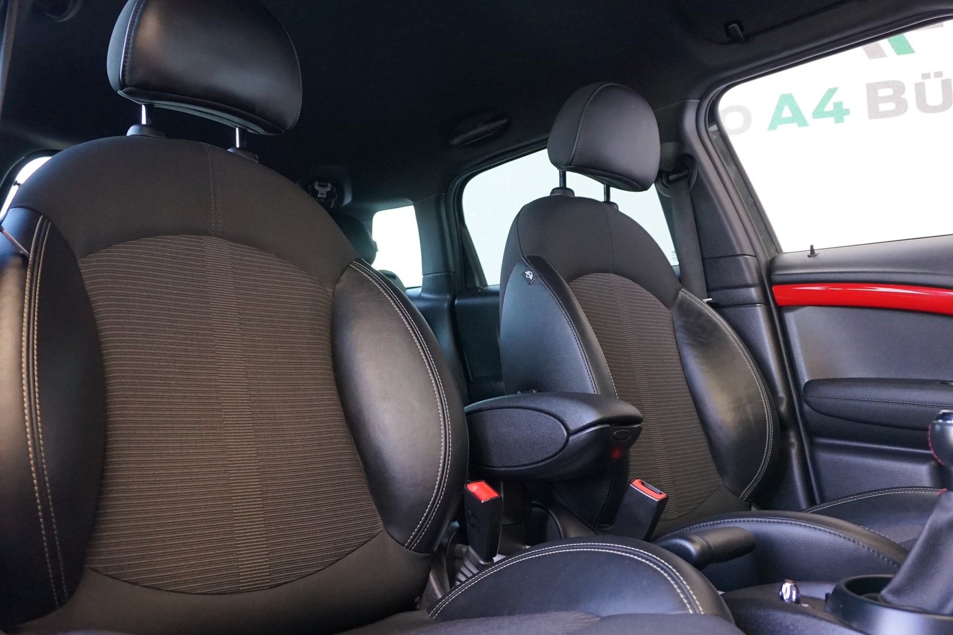 MINI Countryman JCW ALL4-image-14