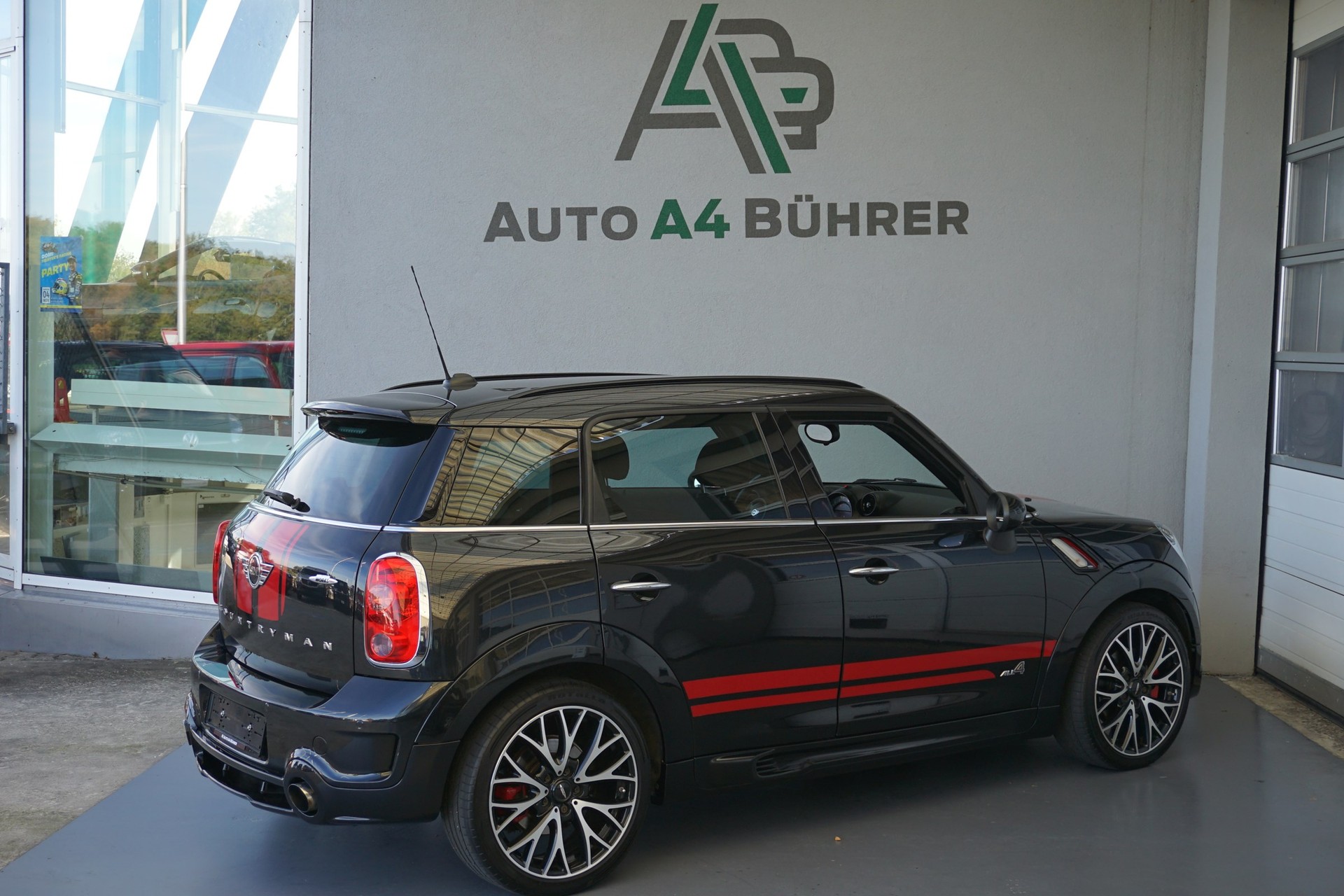MINI Countryman JCW ALL4-image-5