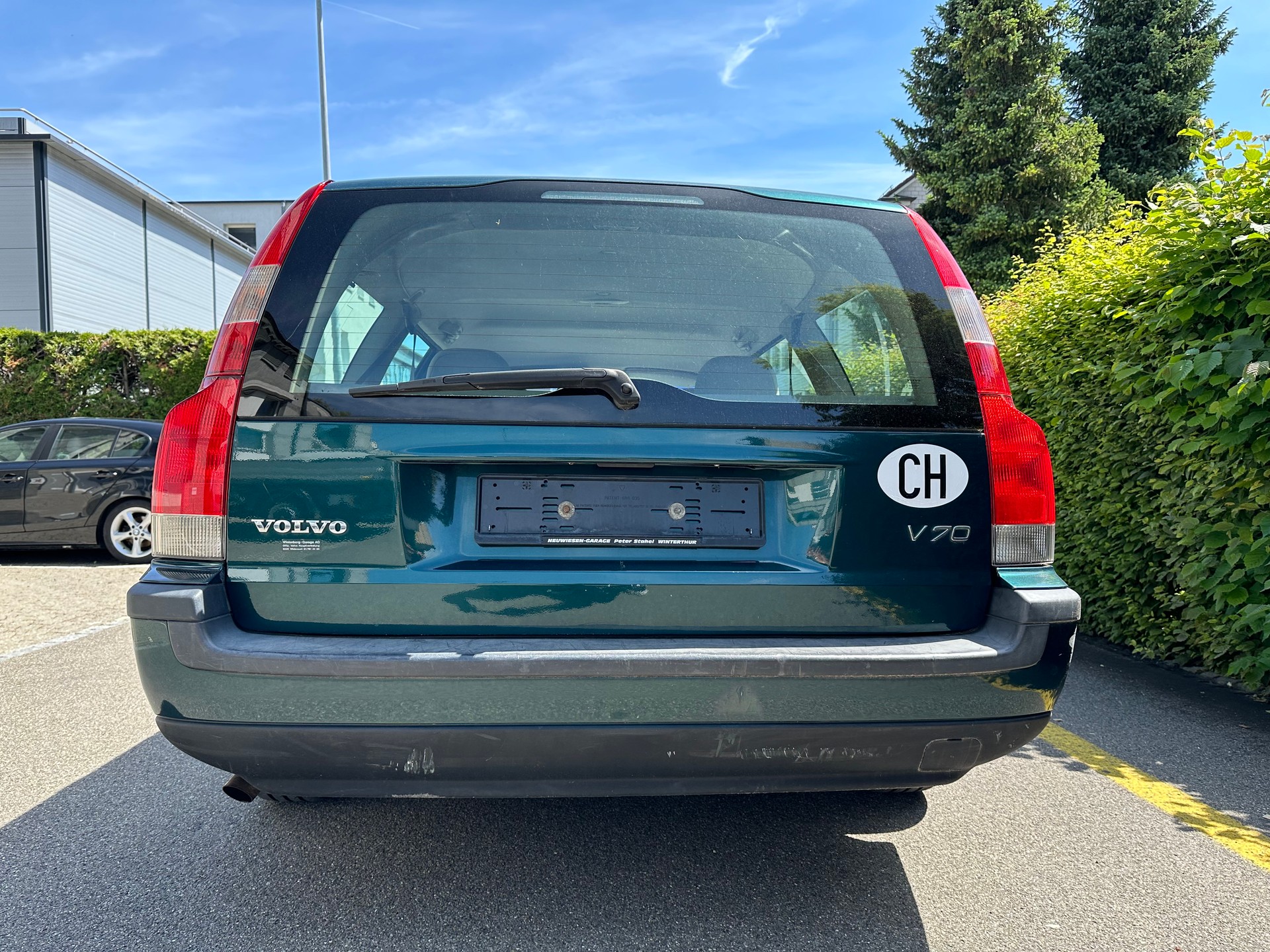 VOLVO V70 2.4-image-4