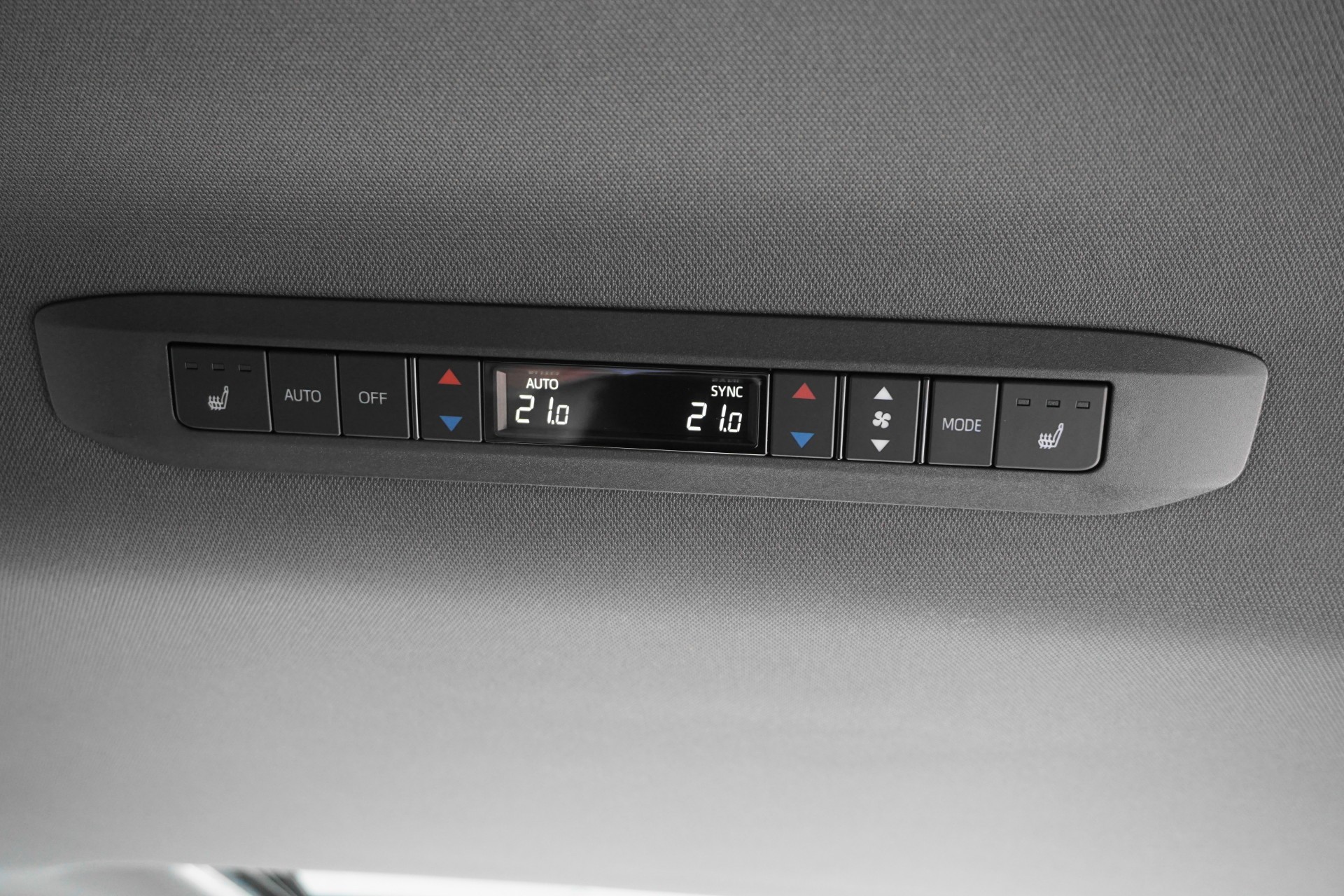 TOYOTA Sienna Hybrid Limited Premium AWD-image-8