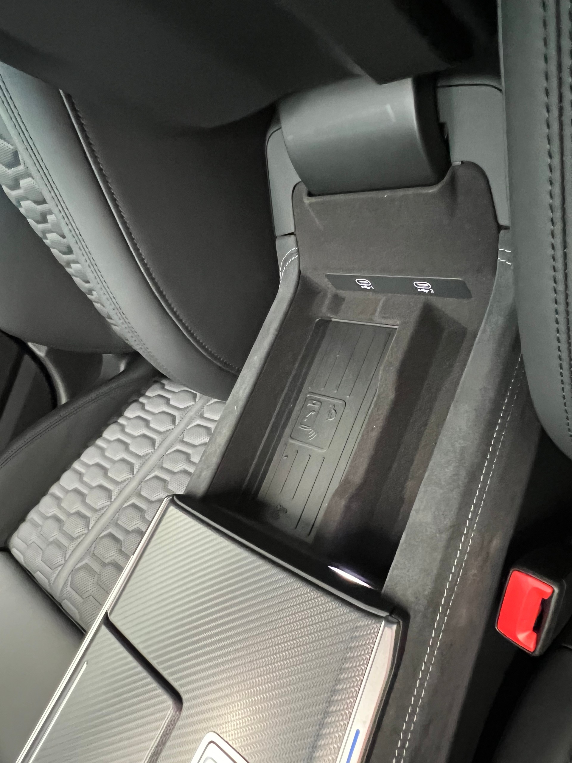 AUDI RS6 Avant 4.0 TFSI V8 Performance quattro-image-29