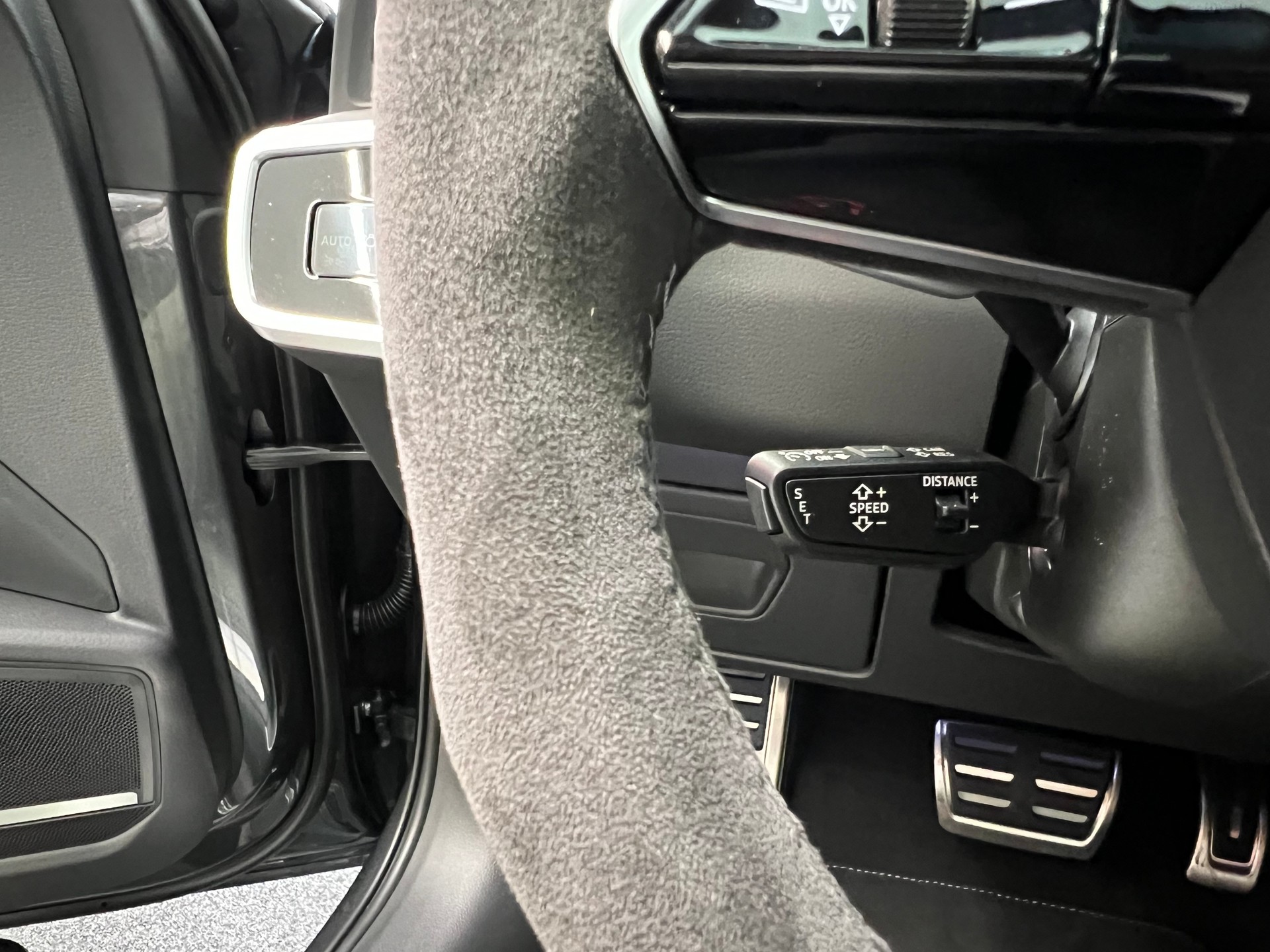 AUDI RS6 Avant 4.0 TFSI V8 Performance quattro-image-28