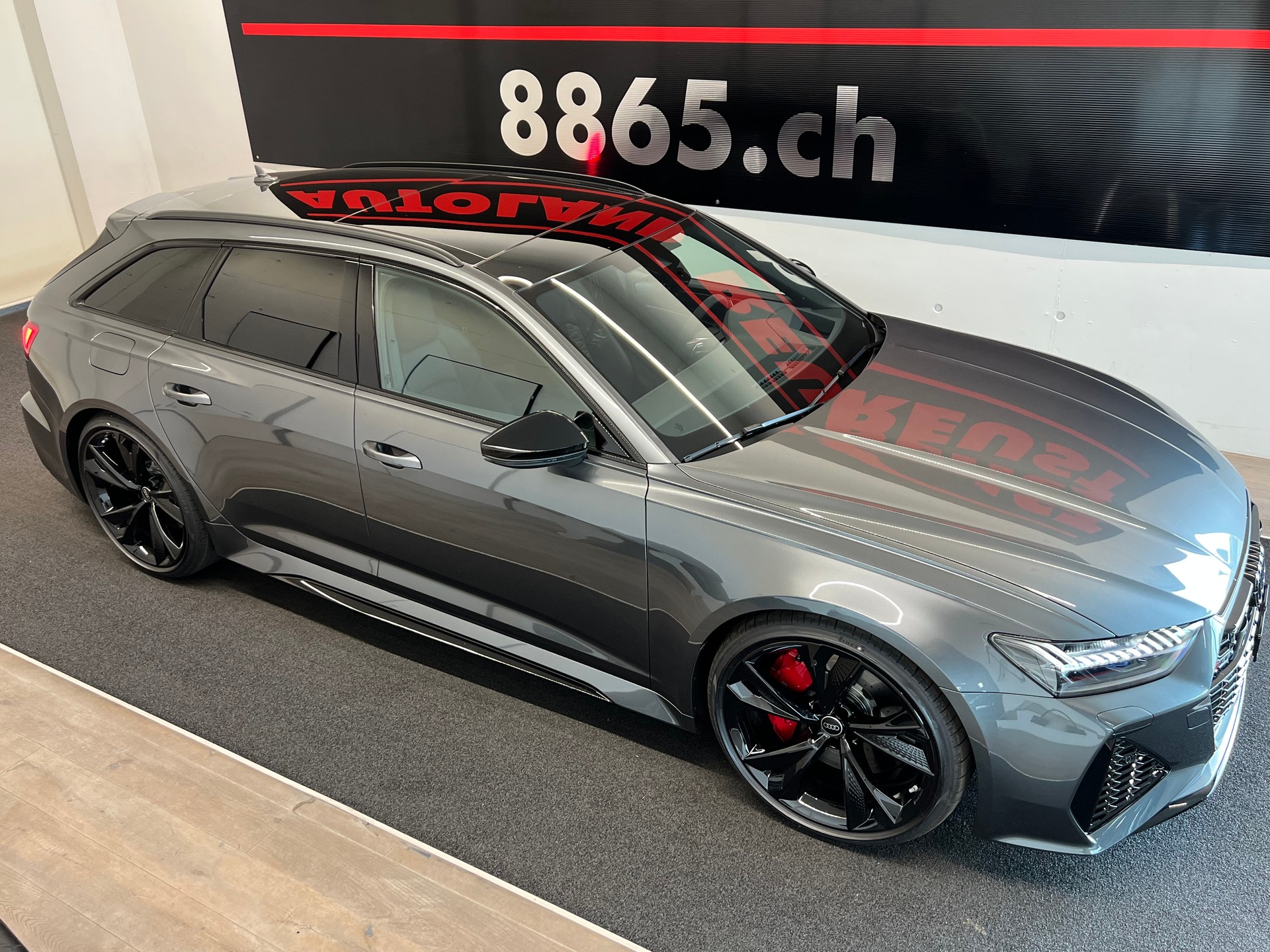 AUDI RS6 Avant 4.0 TFSI V8 Performance quattro-image-4