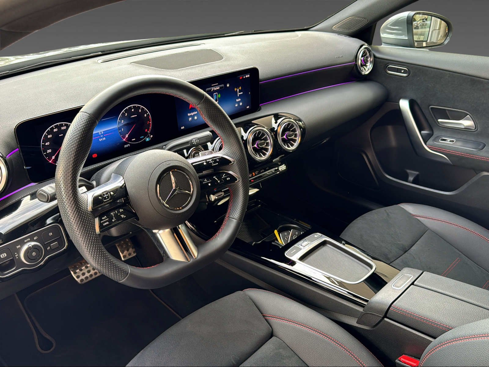MERCEDES-BENZ A 220 4Matic 8G-DCT-image-6