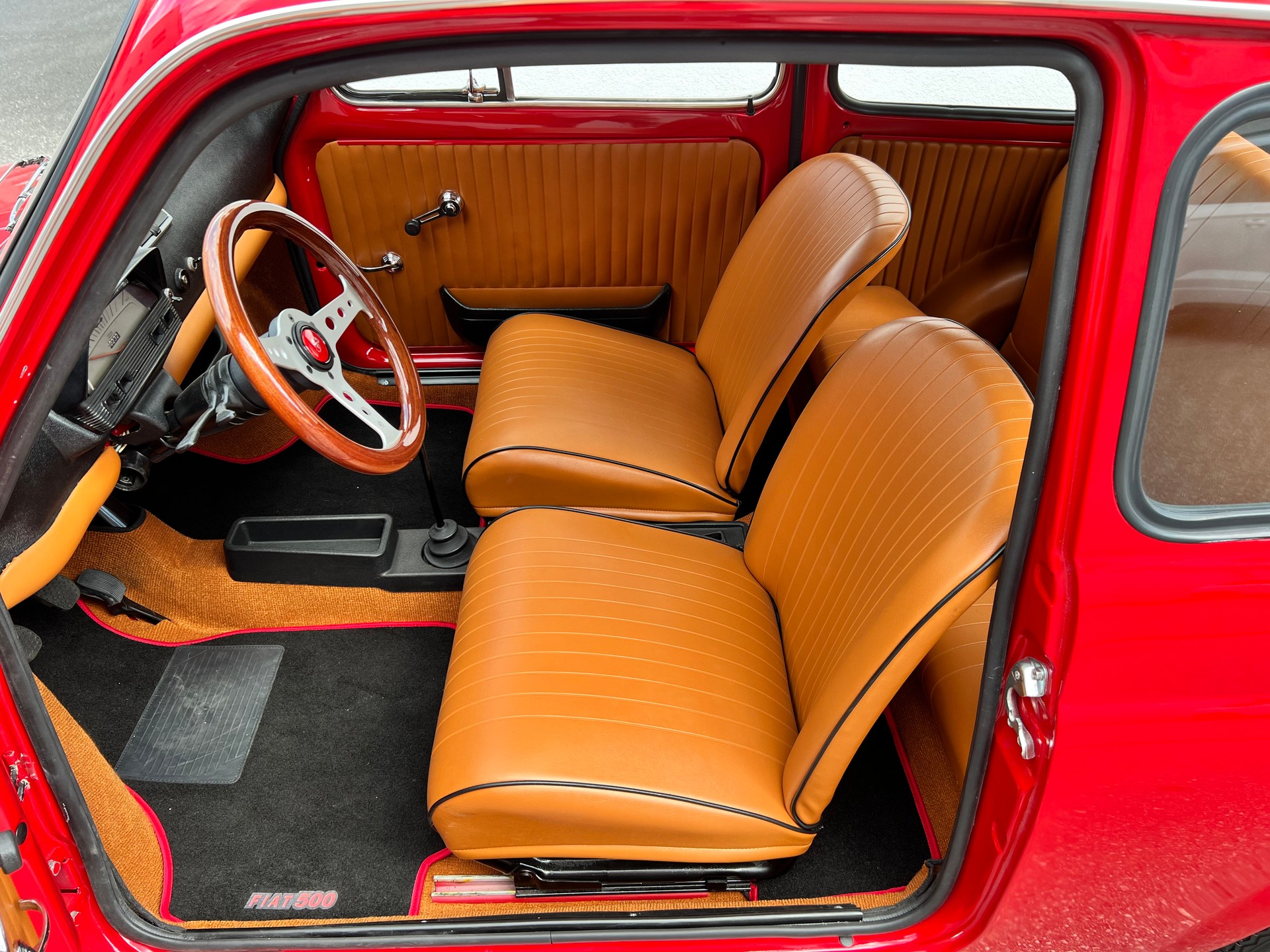 FIAT 500L-image-27