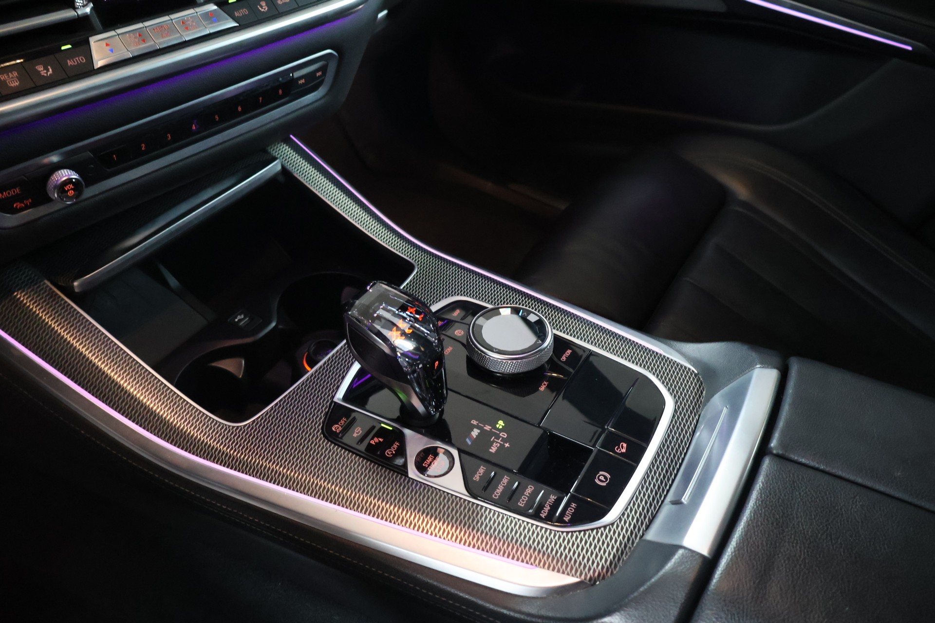 BMW X5 xDrive M50d Steptronic-image-11