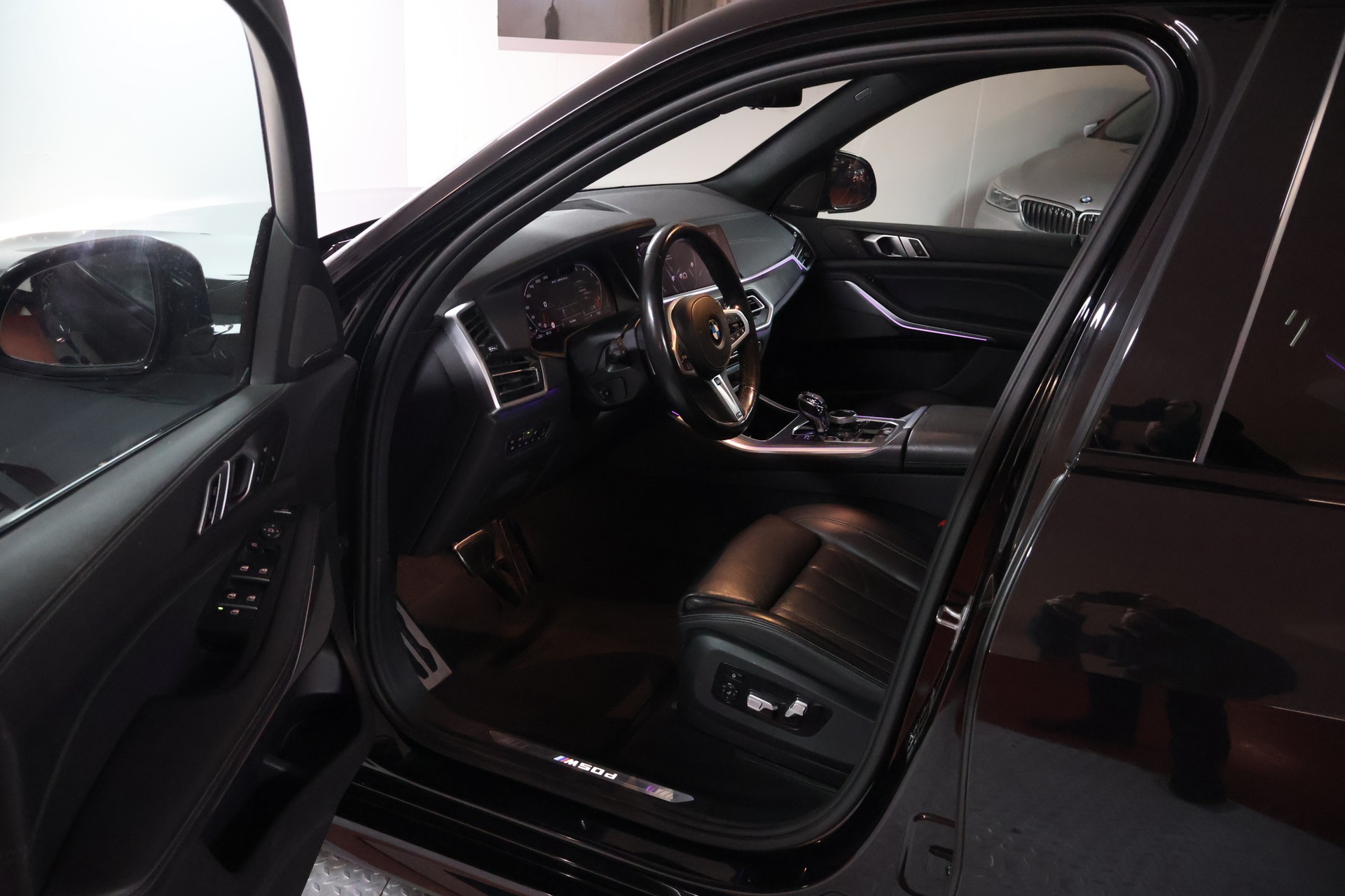 BMW X5 xDrive M50d Steptronic-image-5