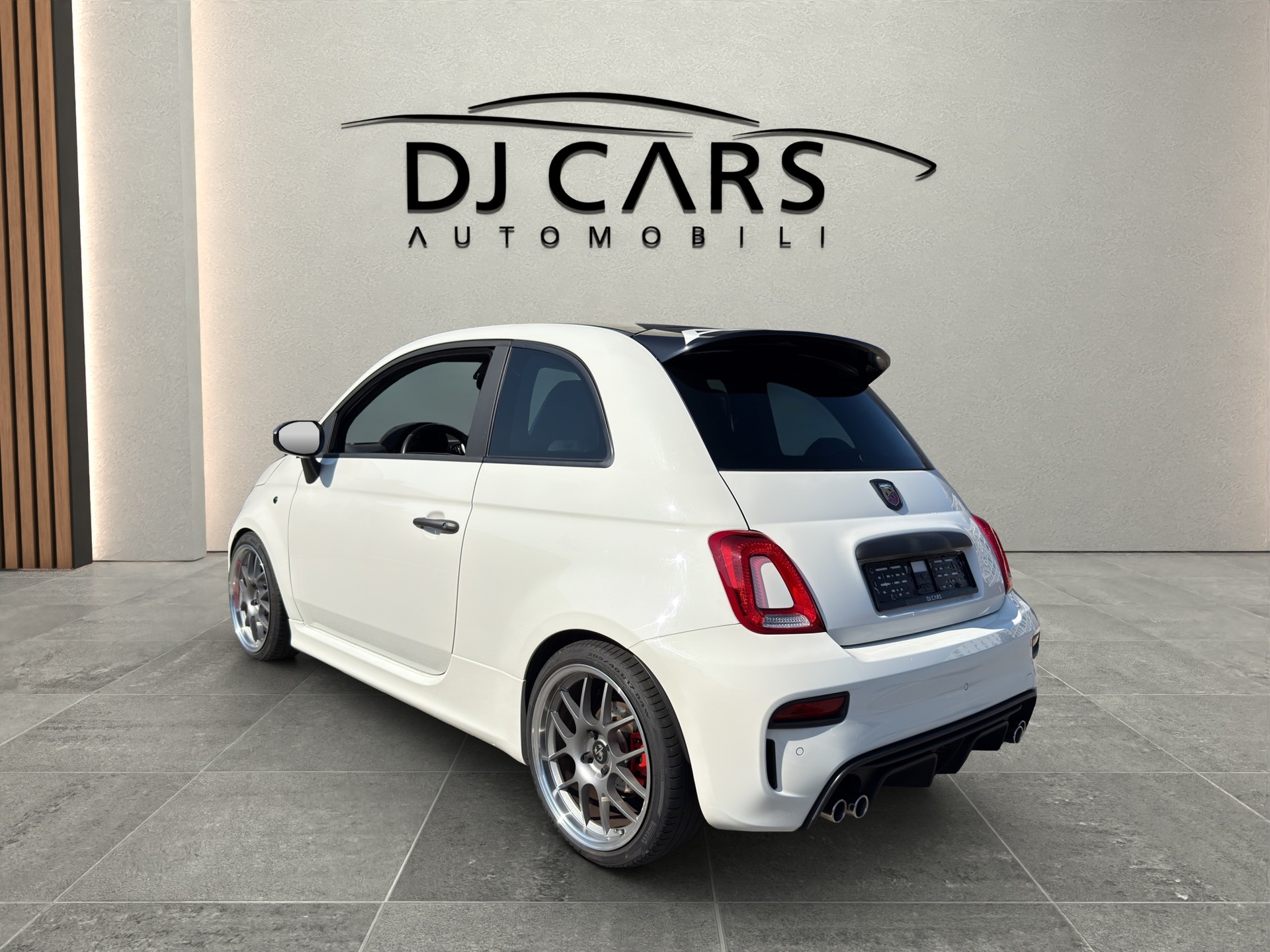 FIAT 595 1.4 16V Turbo Abarth Competizione 110° Anniv.-image-5