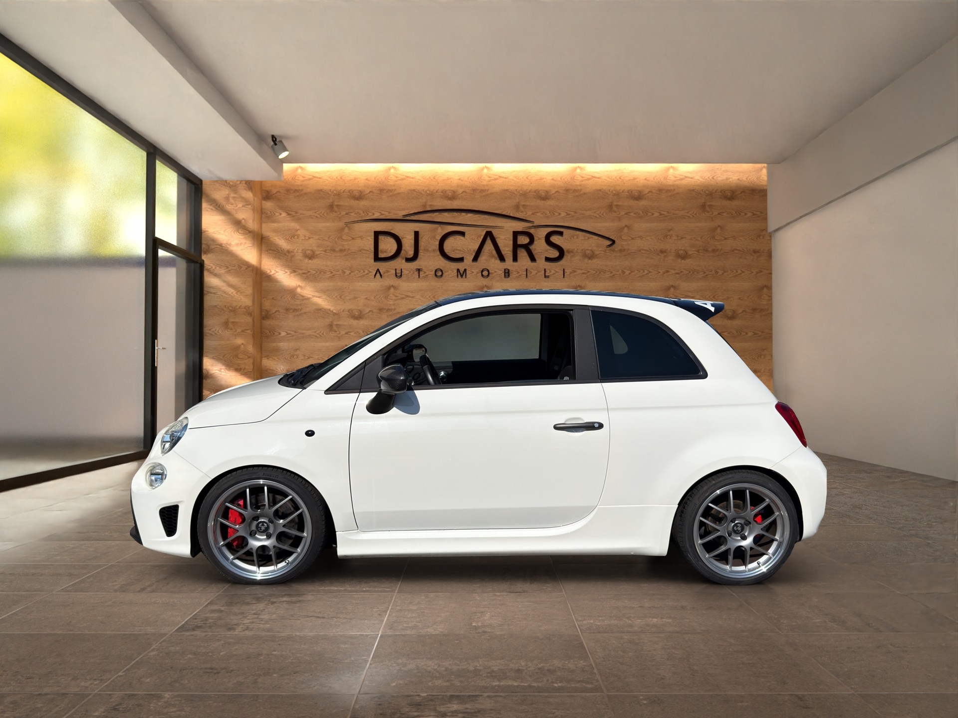 FIAT 595 1.4 16V Turbo Abarth Competizione 110° Anniv.-image-3