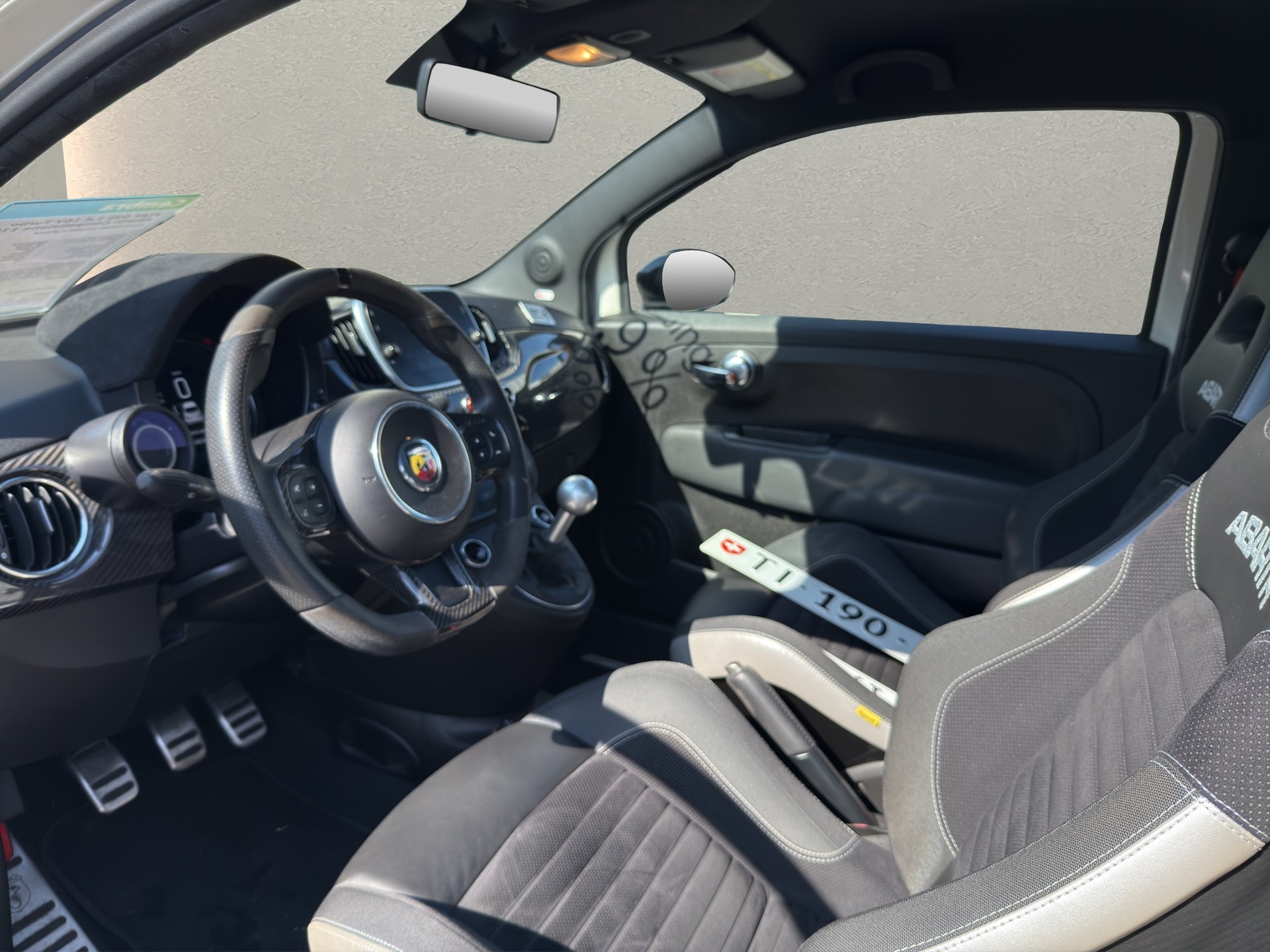 FIAT 595 1.4 16V Turbo Abarth Competizione 110° Anniv.-image-8