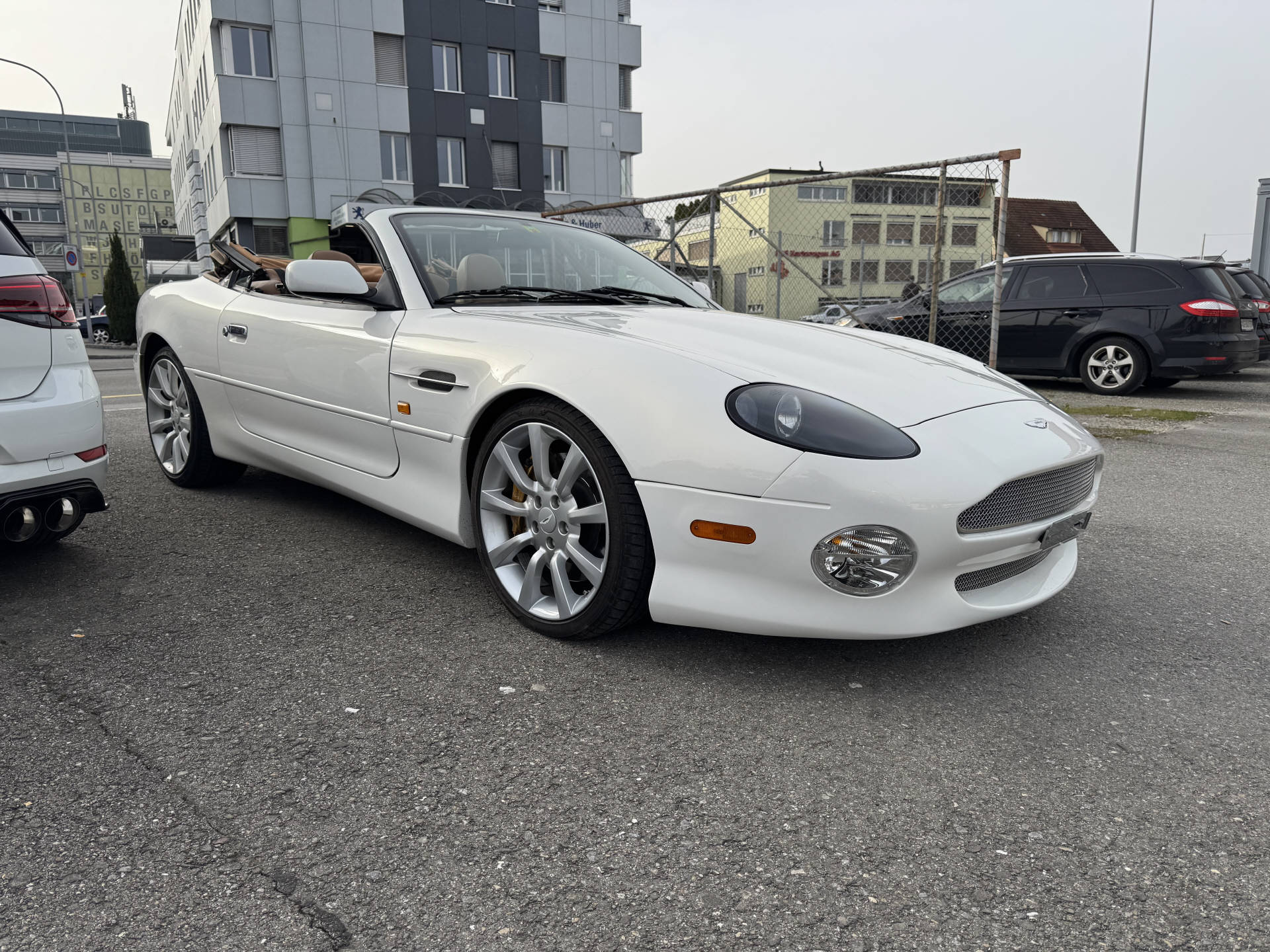 ASTON MARTIN DB7 Vantage Cabrio-image-2