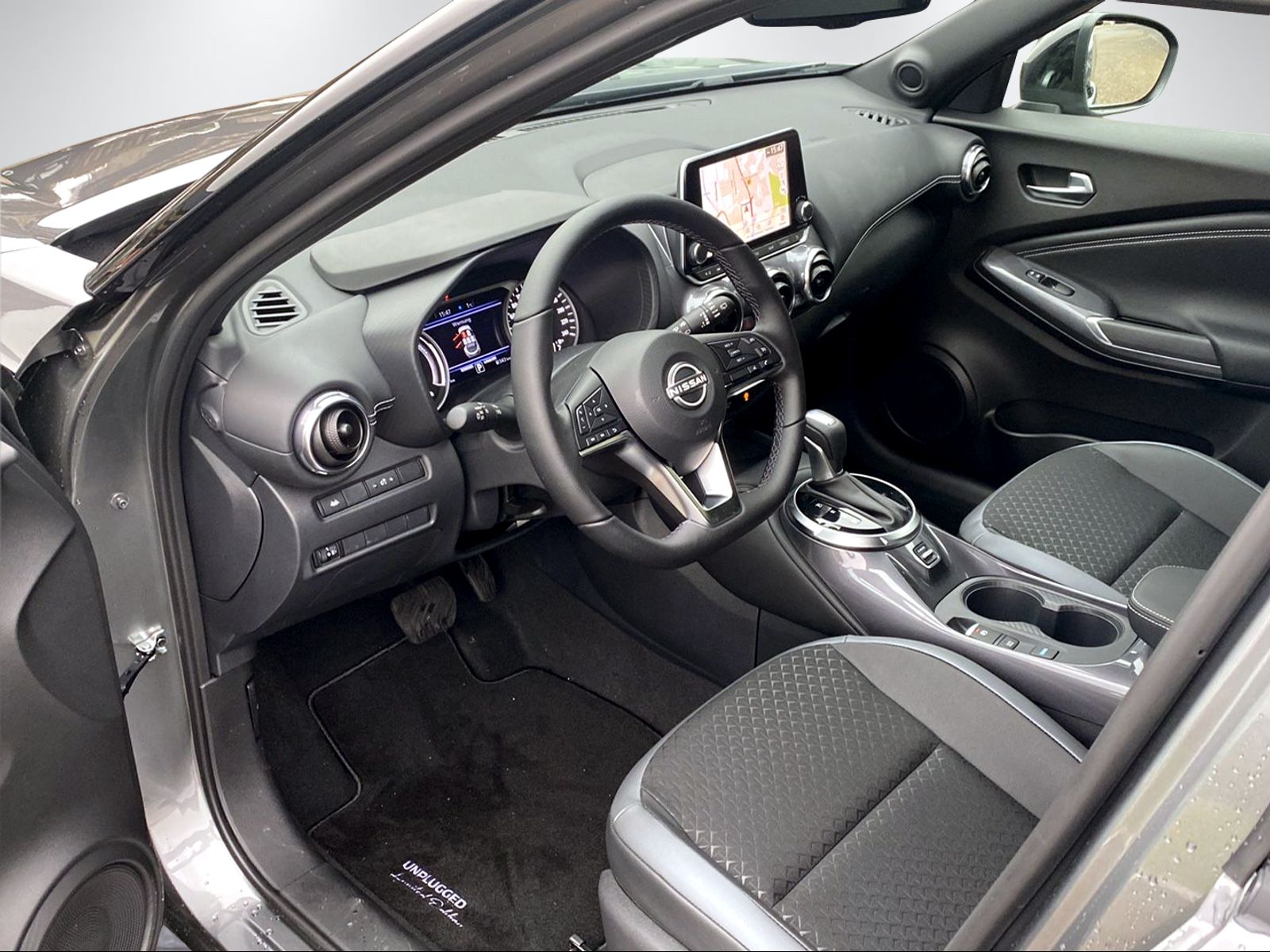 NISSAN Juke 1.6 Hybrid Unplugged-image-13