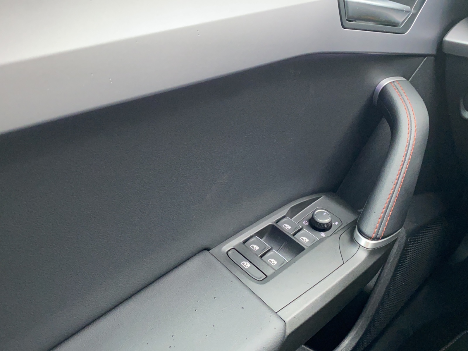 SEAT Leon ST 1.5 eTSI mHEV DSG Move FR-image-16