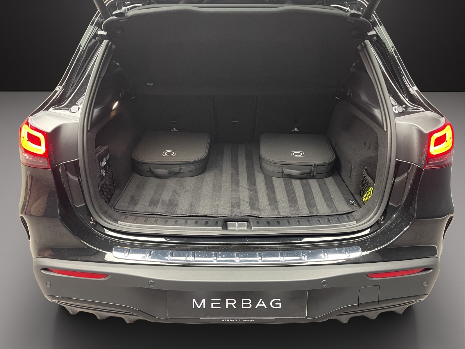 MERCEDES-BENZ EQA 250-image-5