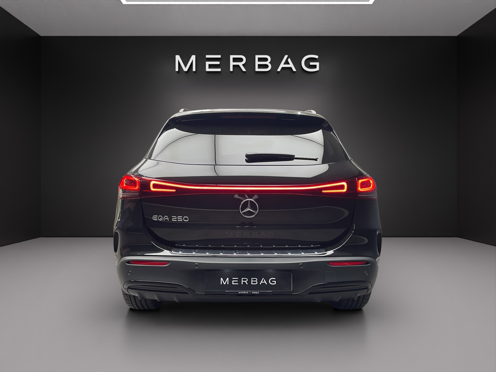 MERCEDES-BENZ EQA 250-image-4