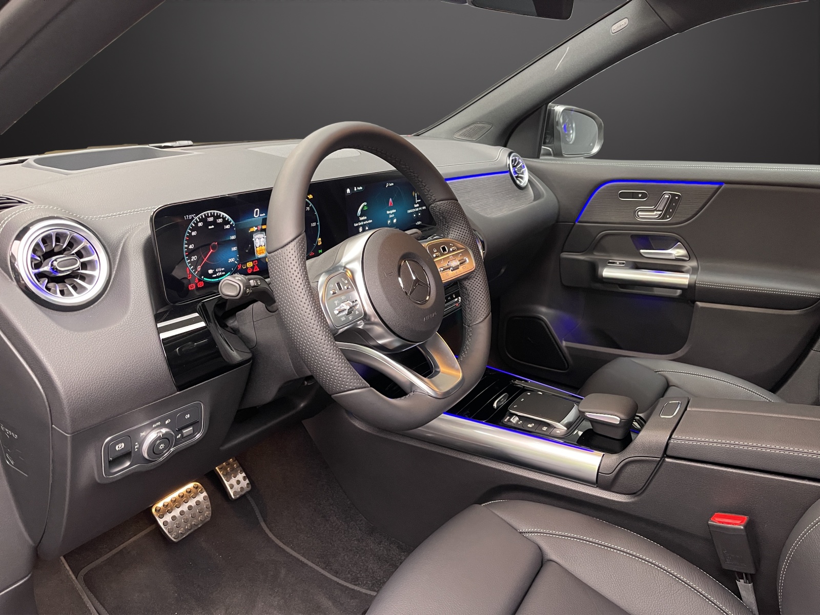 MERCEDES-BENZ EQA 250-image-7