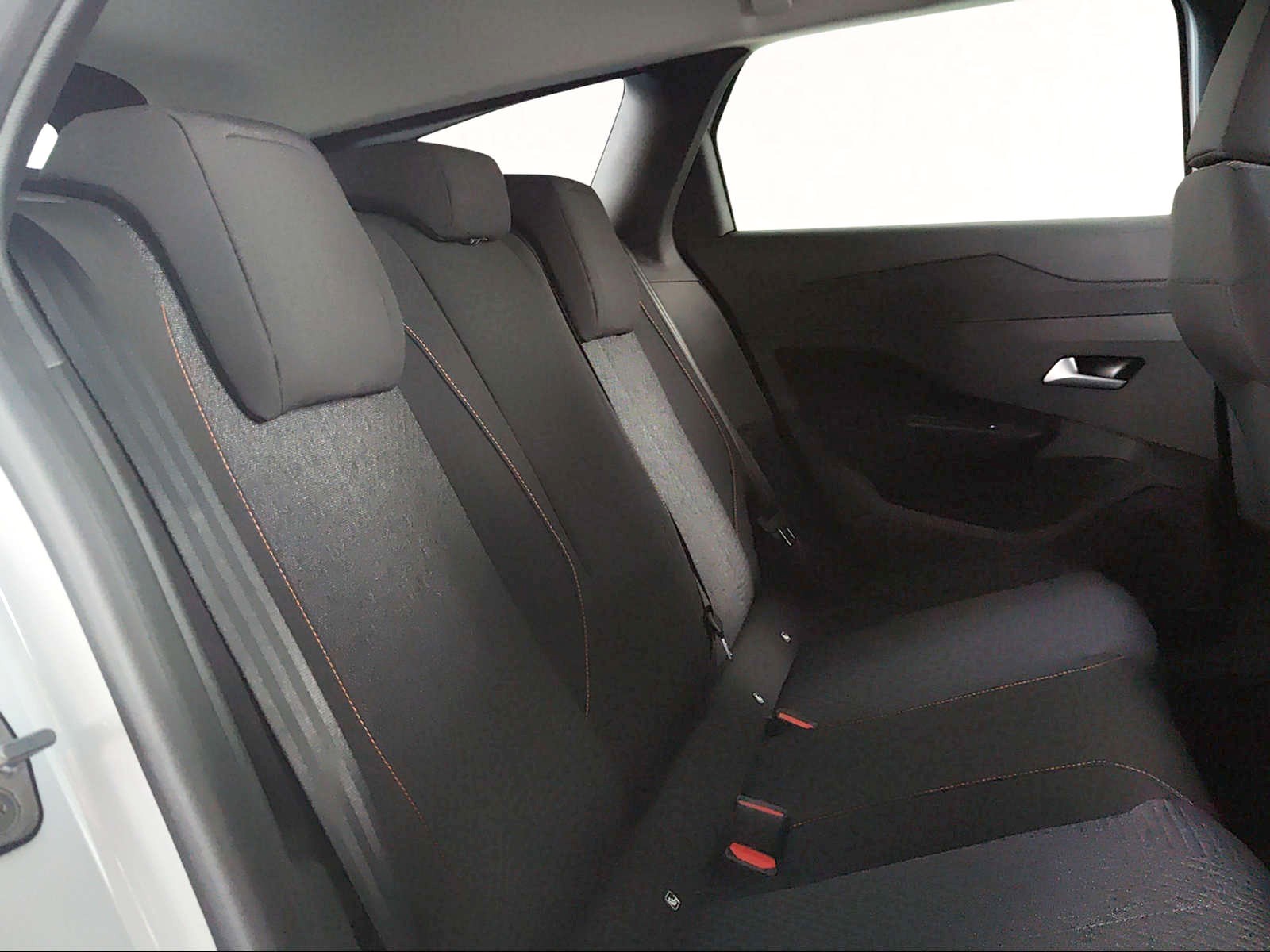 PEUGEOT 308 SW 1.2 HEV 136 Style-image-9