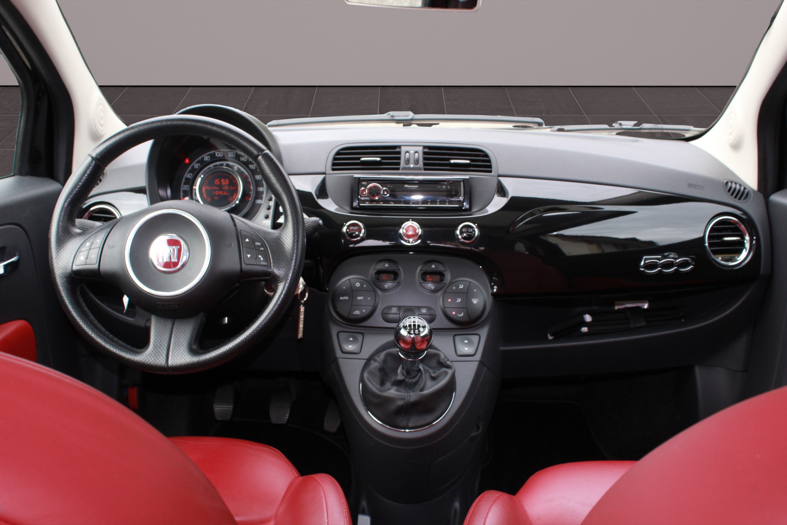 FIAT 500 1.4 16V Lounge-image-10