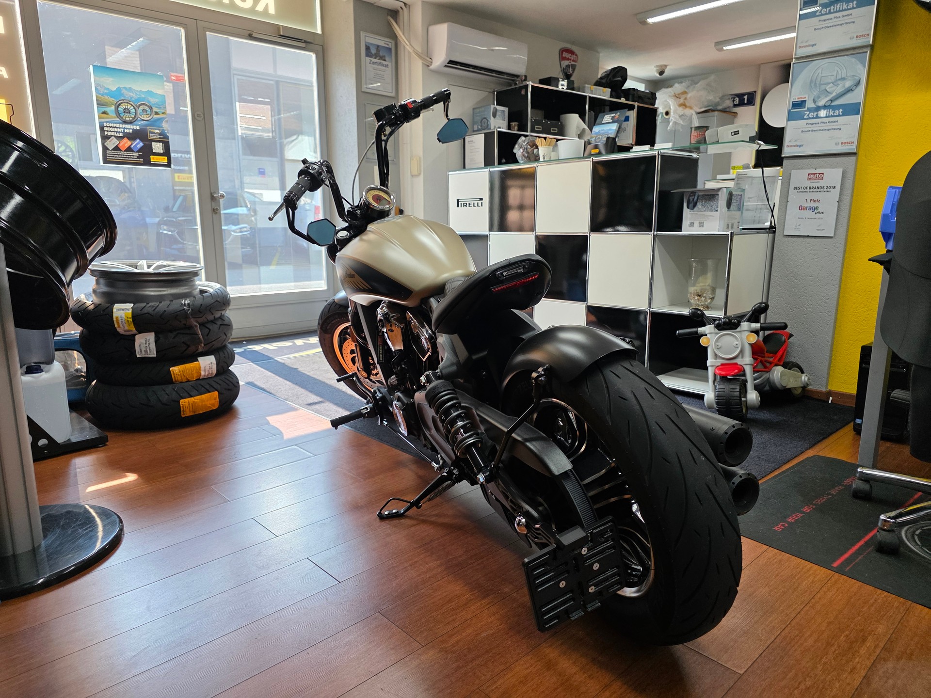 INDIAN Scout ABS-image-2