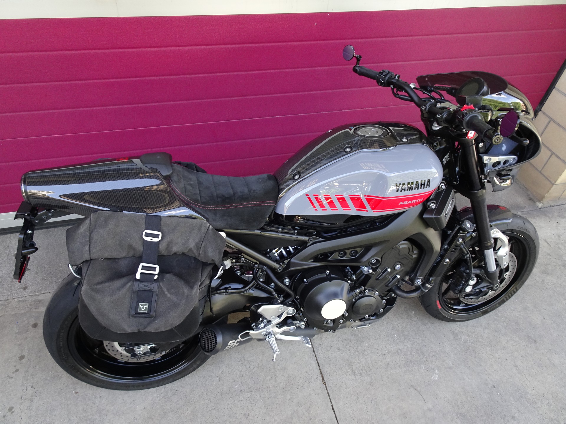 YAMAHA XSR 900 Abarth-image-14