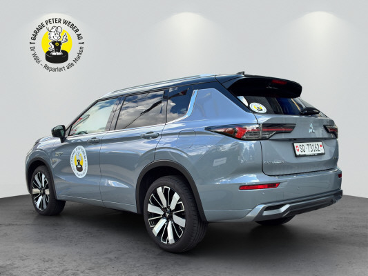 MITSUBISHI Outlander PHEV Instyle4WD-image-3