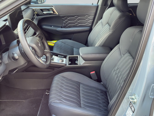 MITSUBISHI Outlander PHEV Instyle4WD-image-5