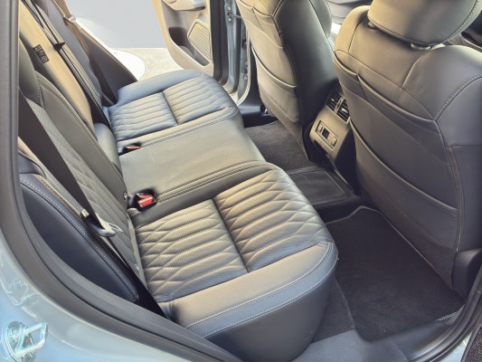 MITSUBISHI Outlander PHEV Instyle4WD-image-7