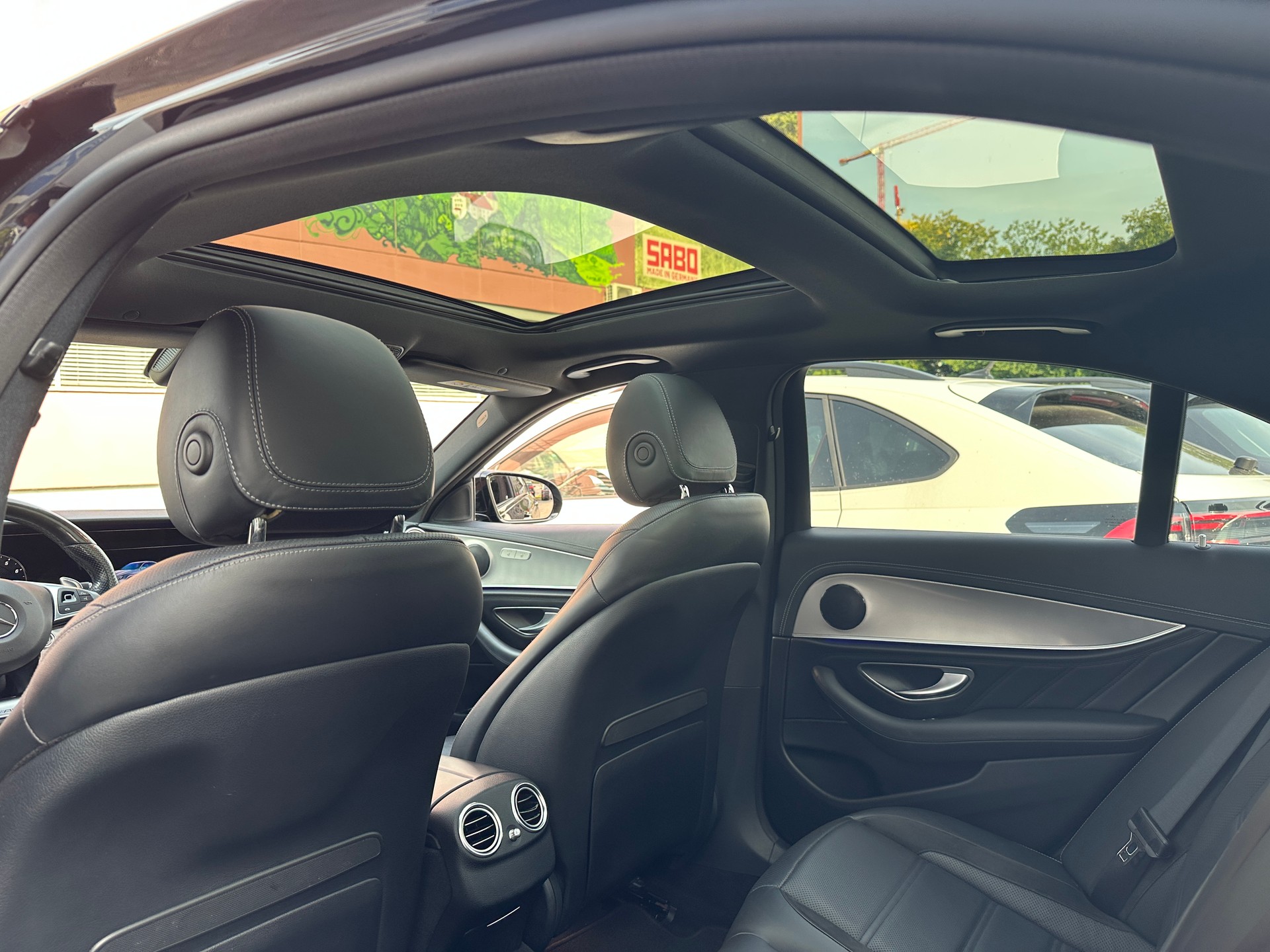 MERCEDES-BENZ E 63 AMG 4Matic Speedshift MCT-image-13