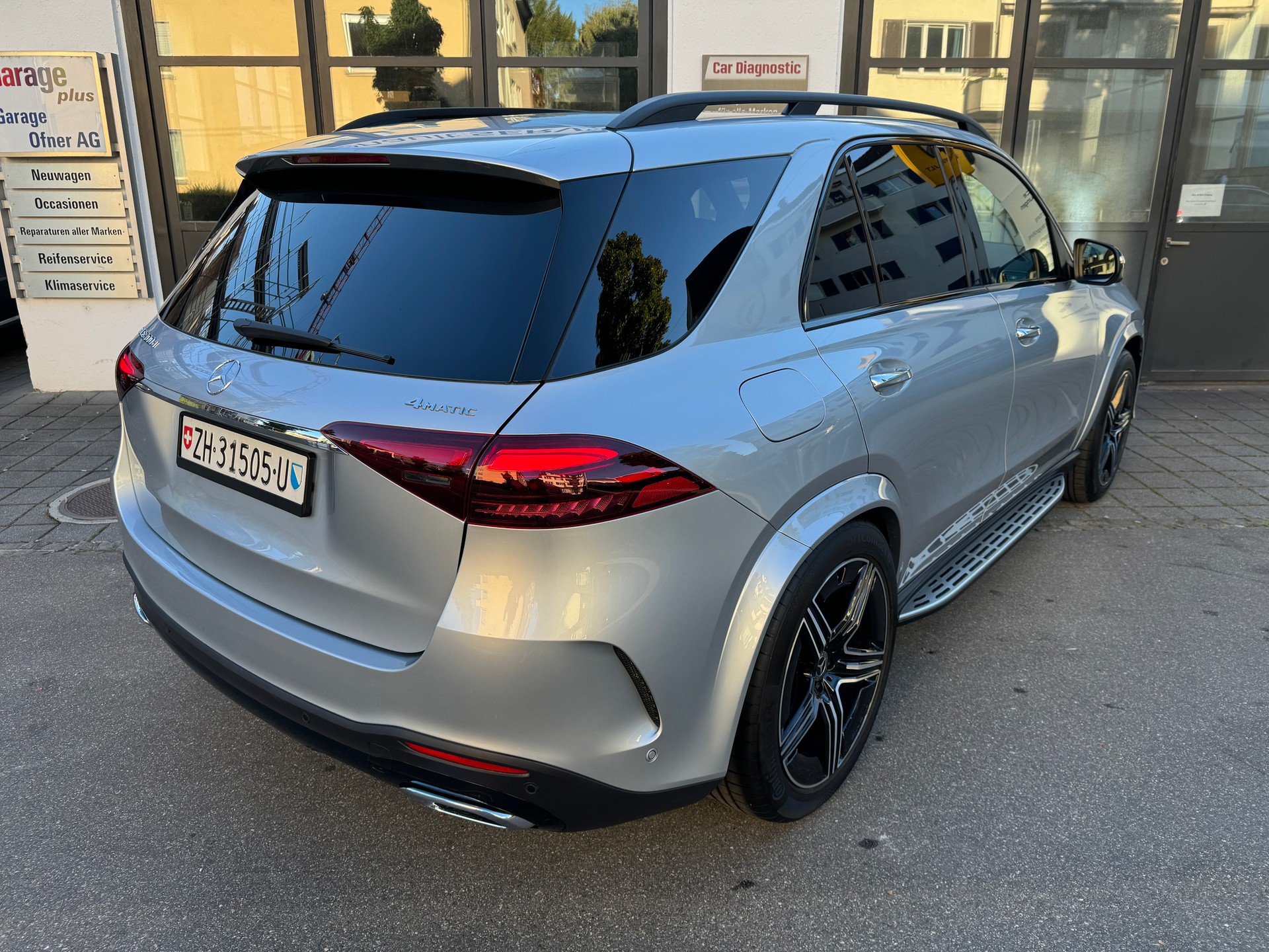 MERCEDES-BENZ GLE 300 d 4Matic 9G-Tronic-image-6