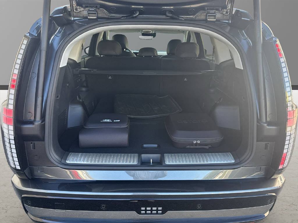 HYUNDAI Ioniq 9 Calligraphy 4WD-image-4
