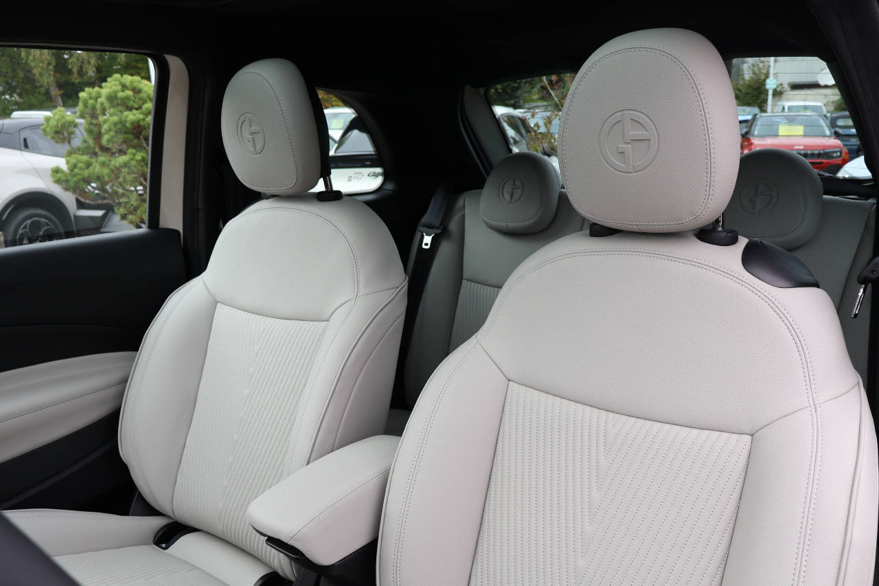 FIAT 500 Armani-image-11
