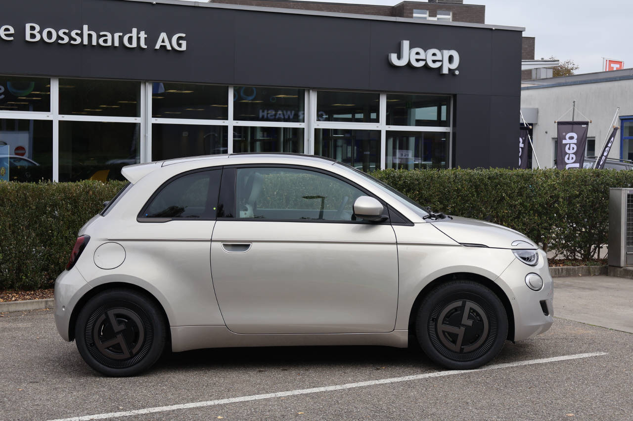 FIAT 500 Armani-image-1