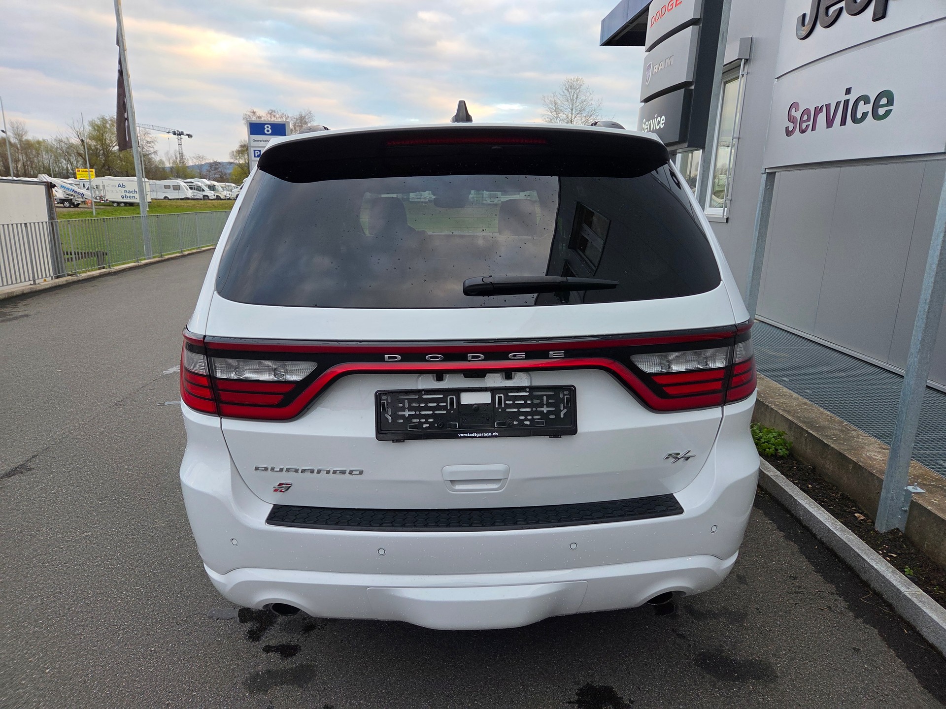 DODGE Durango 5.7 V8 4x4 R/T 365PS / 7-Plätzer 3.5 T AHK-showroom-element-3