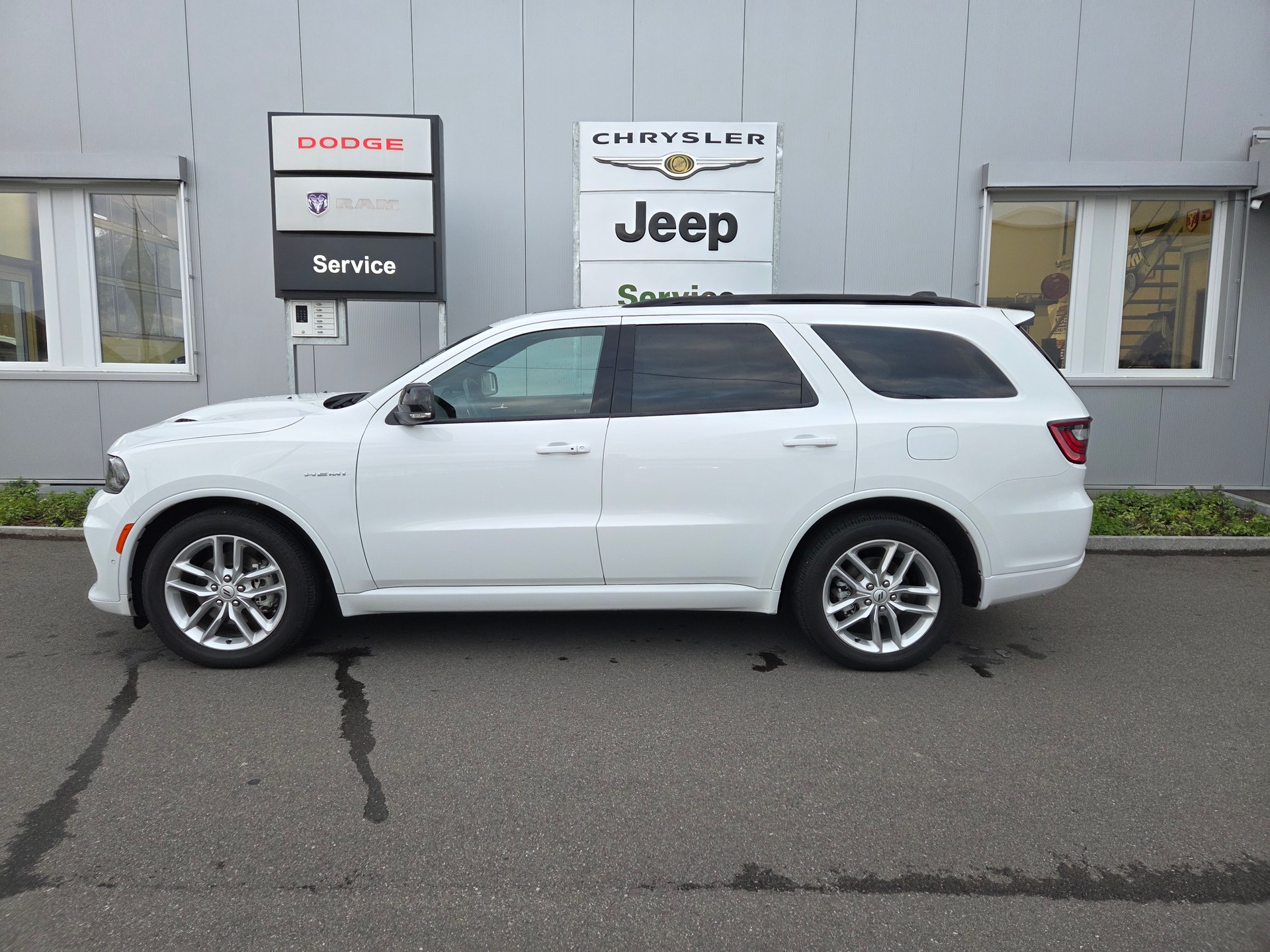 DODGE Durango 5.7 V8 4x4 R/T 365PS / 7-Plätzer 3.5 T AHK