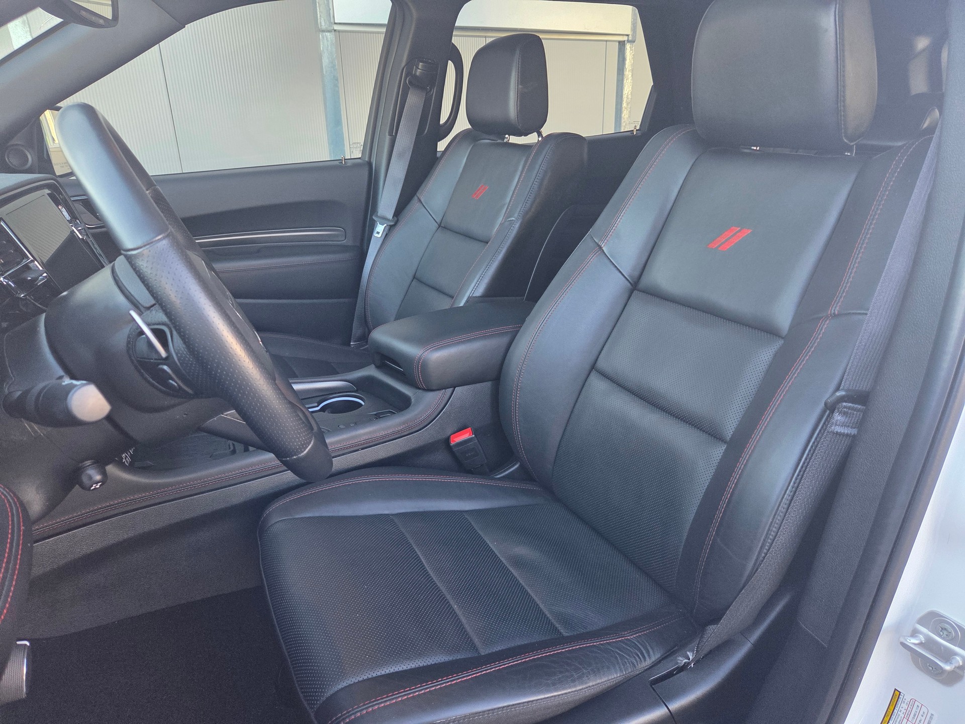 DODGE Durango 5.7 V8 4x4 R/T 365PS / 7-Plätzer 3.5 T AHK-image-6