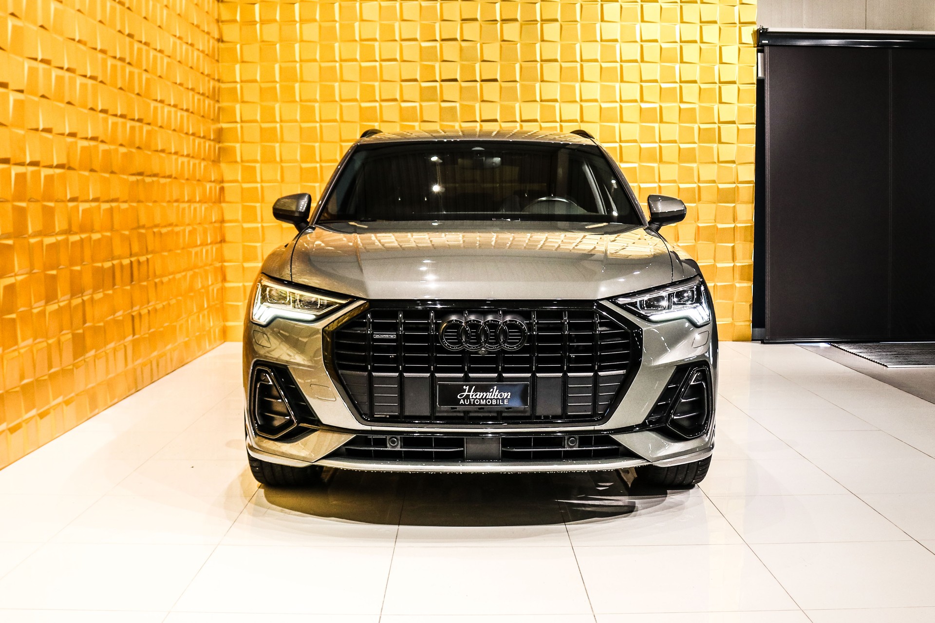AUDI Q3 40 TDI Attraction S-Tronic S-Line quattro AHK-image-2