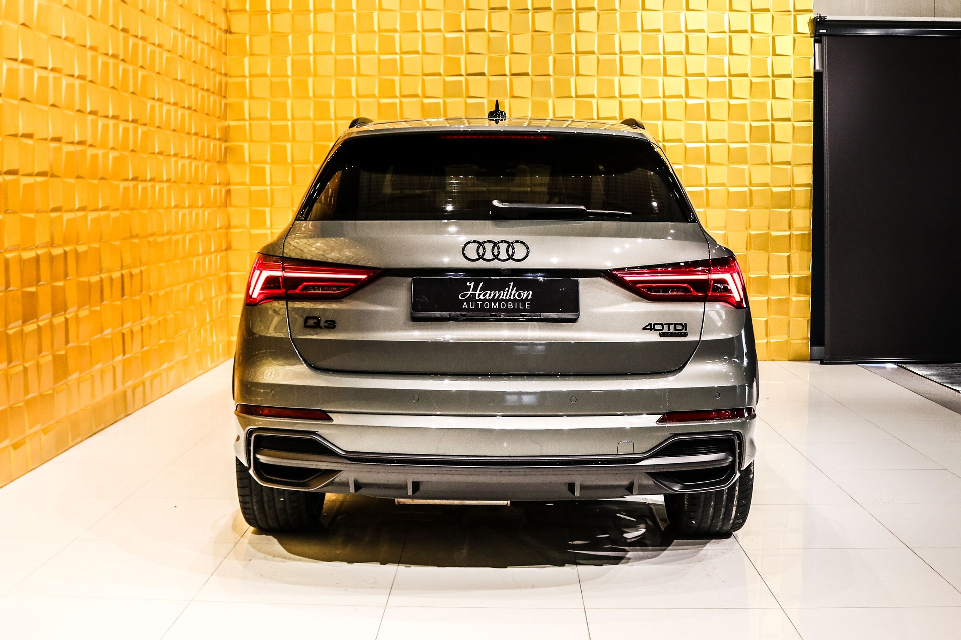 AUDI Q3 40 TDI Attraction S-Tronic S-Line quattro AHK-image-6