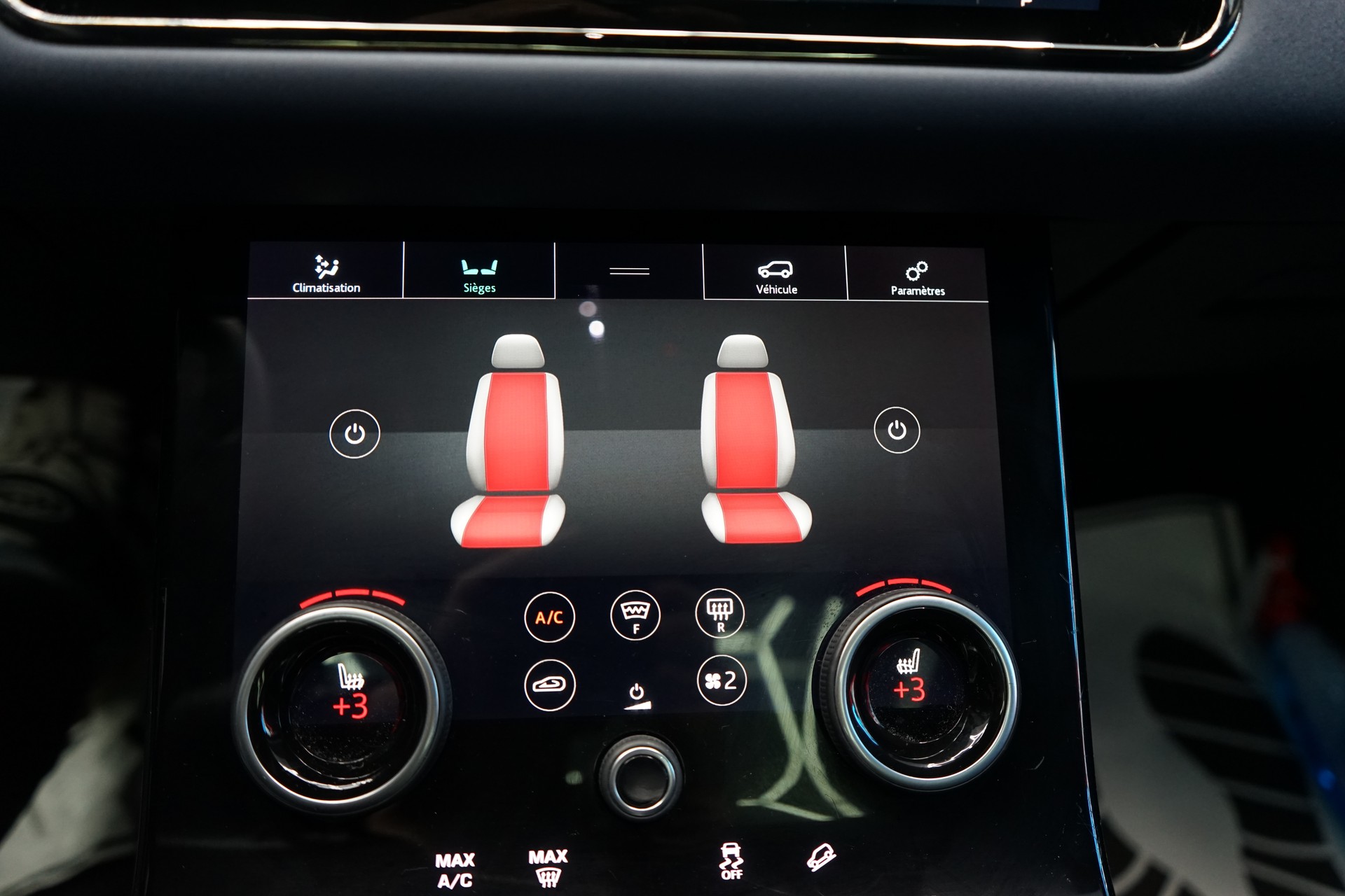LAND ROVER Range Rover Evoque R-Dynamic P 200 S AT9-image-12