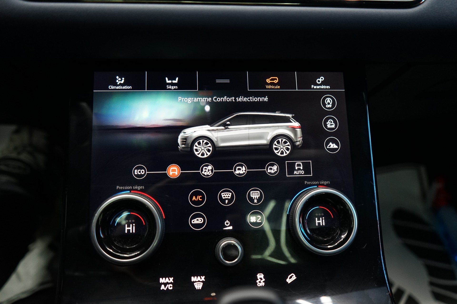 LAND ROVER Range Rover Evoque R-Dynamic P 200 S AT9-image-11